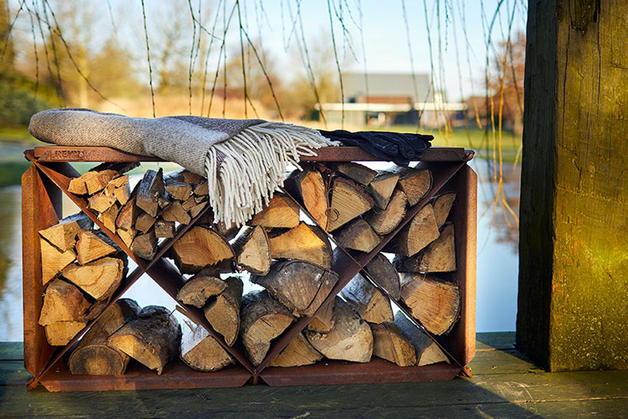 RB73 Wood Storage BloXX