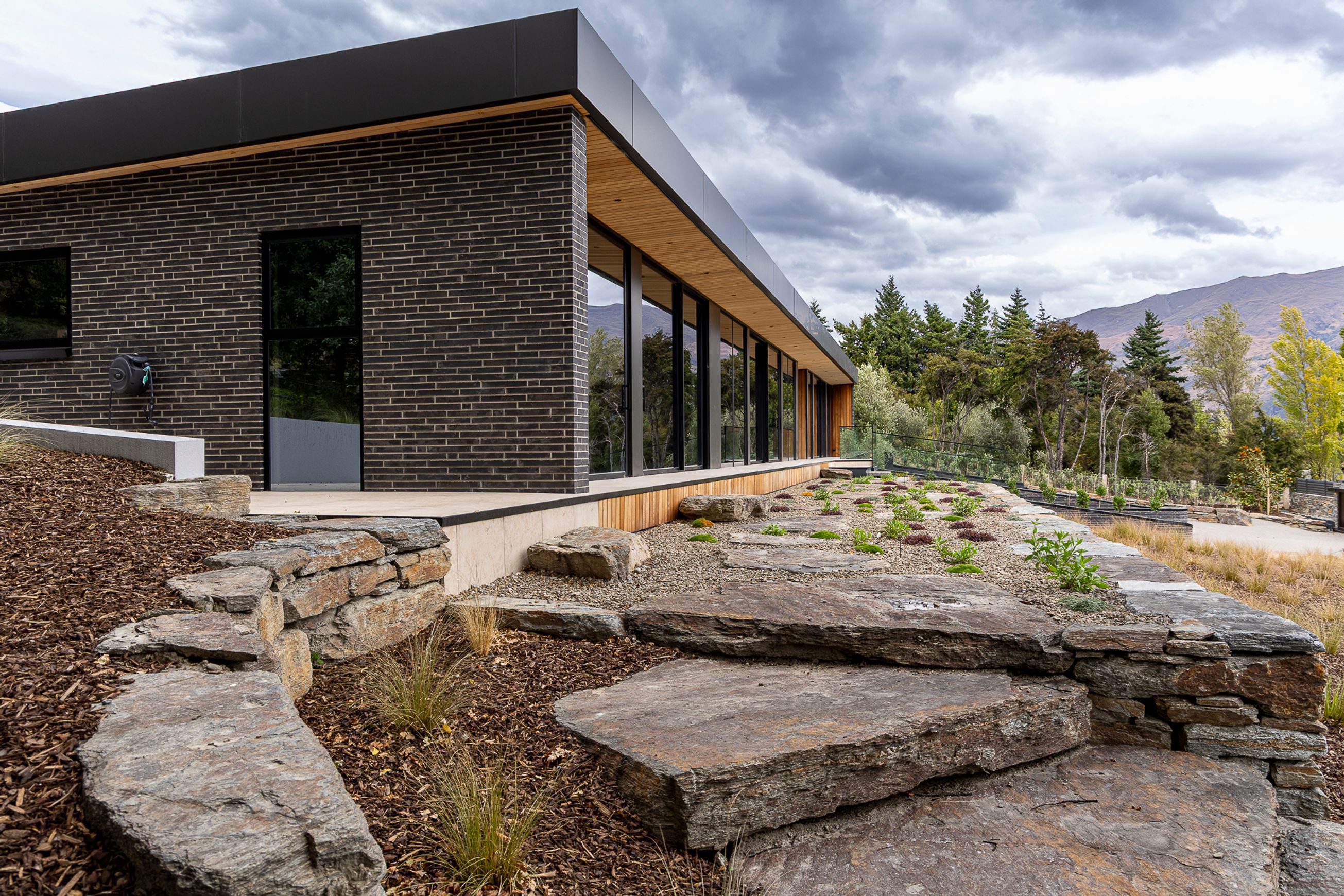 Flagstones and Large Format Paving