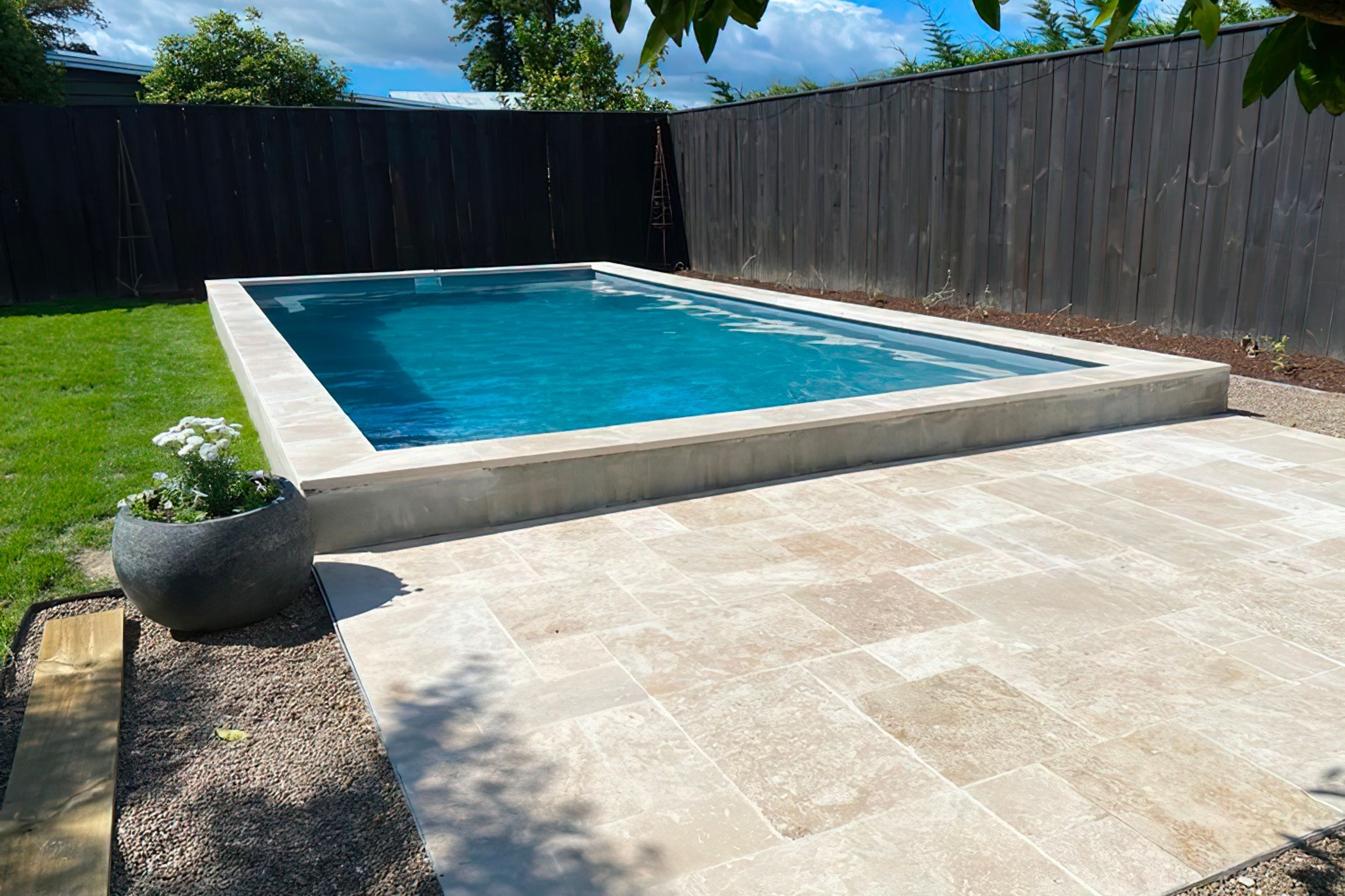 Classic Travertine | Paving