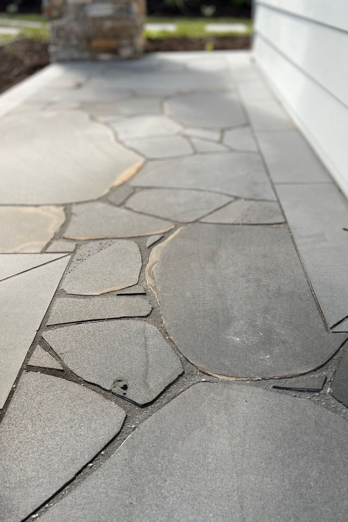 Bluestone Crazy Paving - Large Sizing