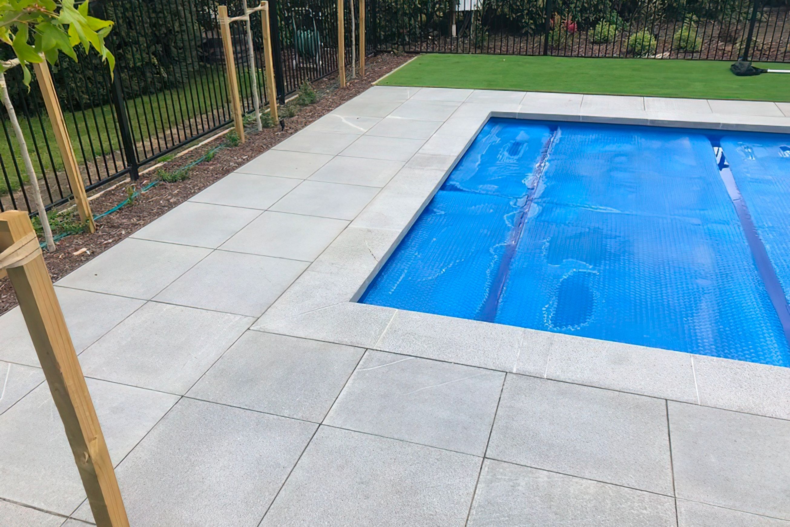 Grey Granite | Paving