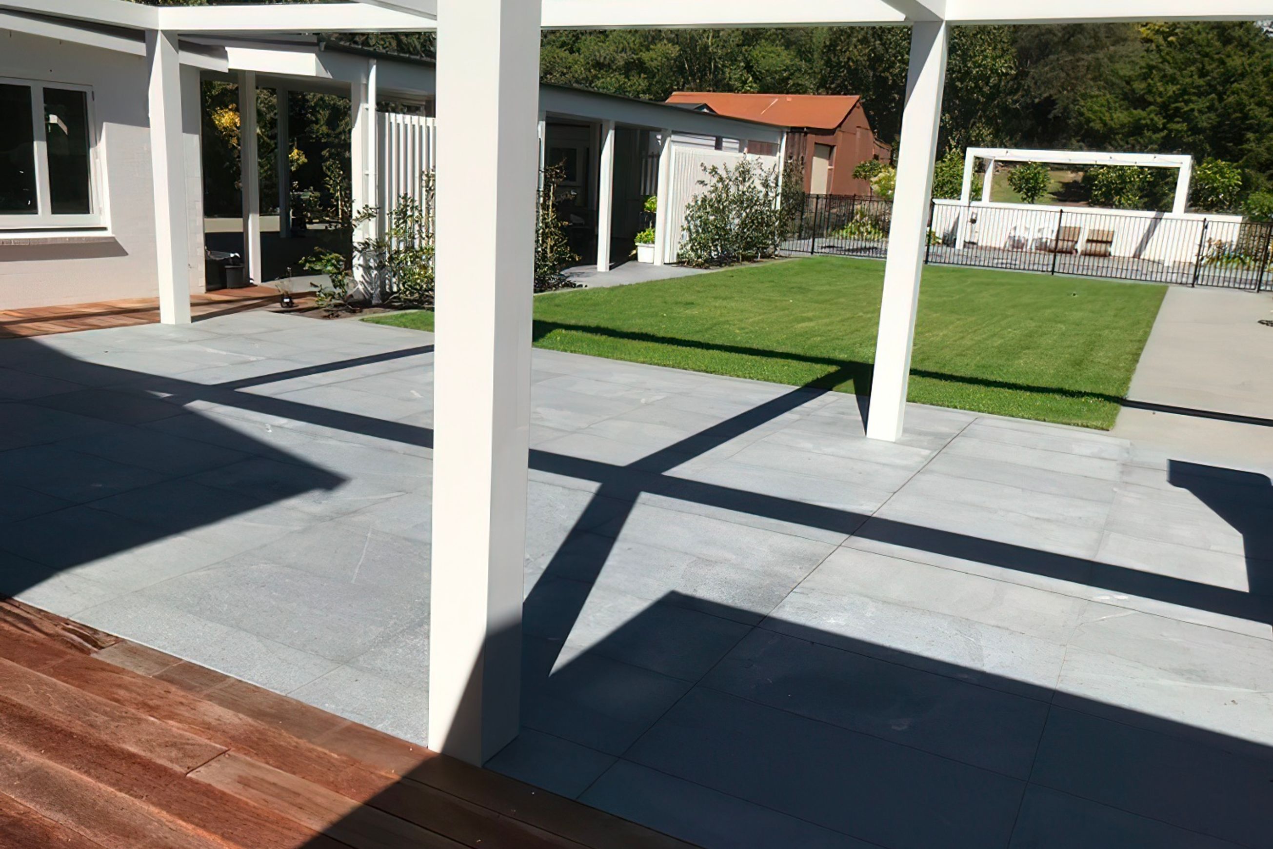 Grey Granite | Paving