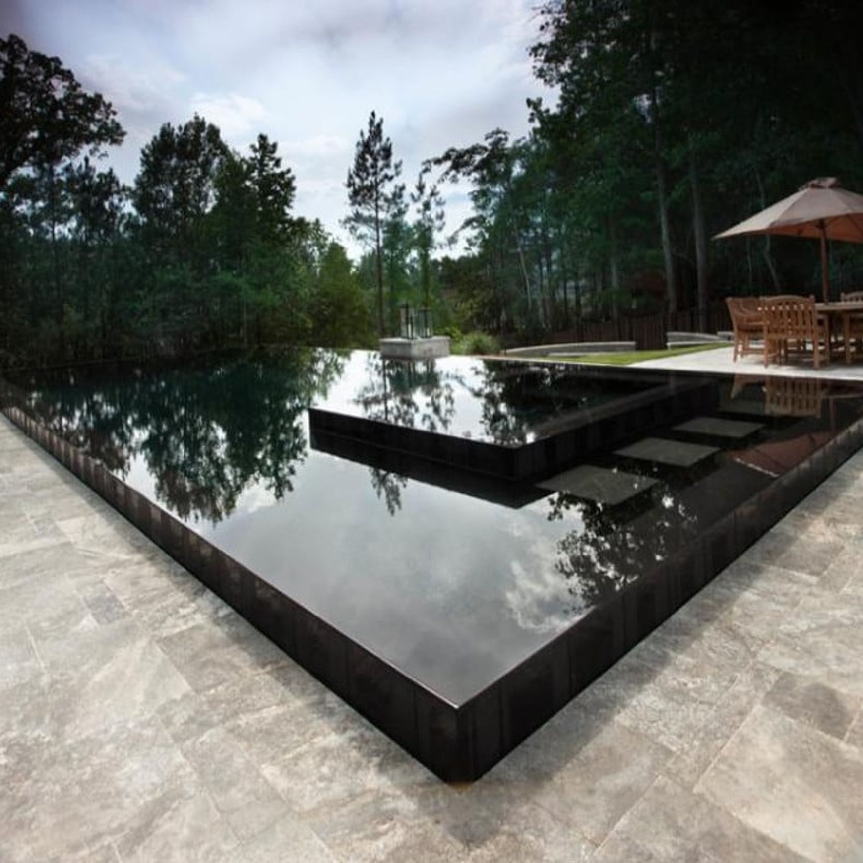 30mm Classic Silver Travertine Pavers - Tumbled & Unfil