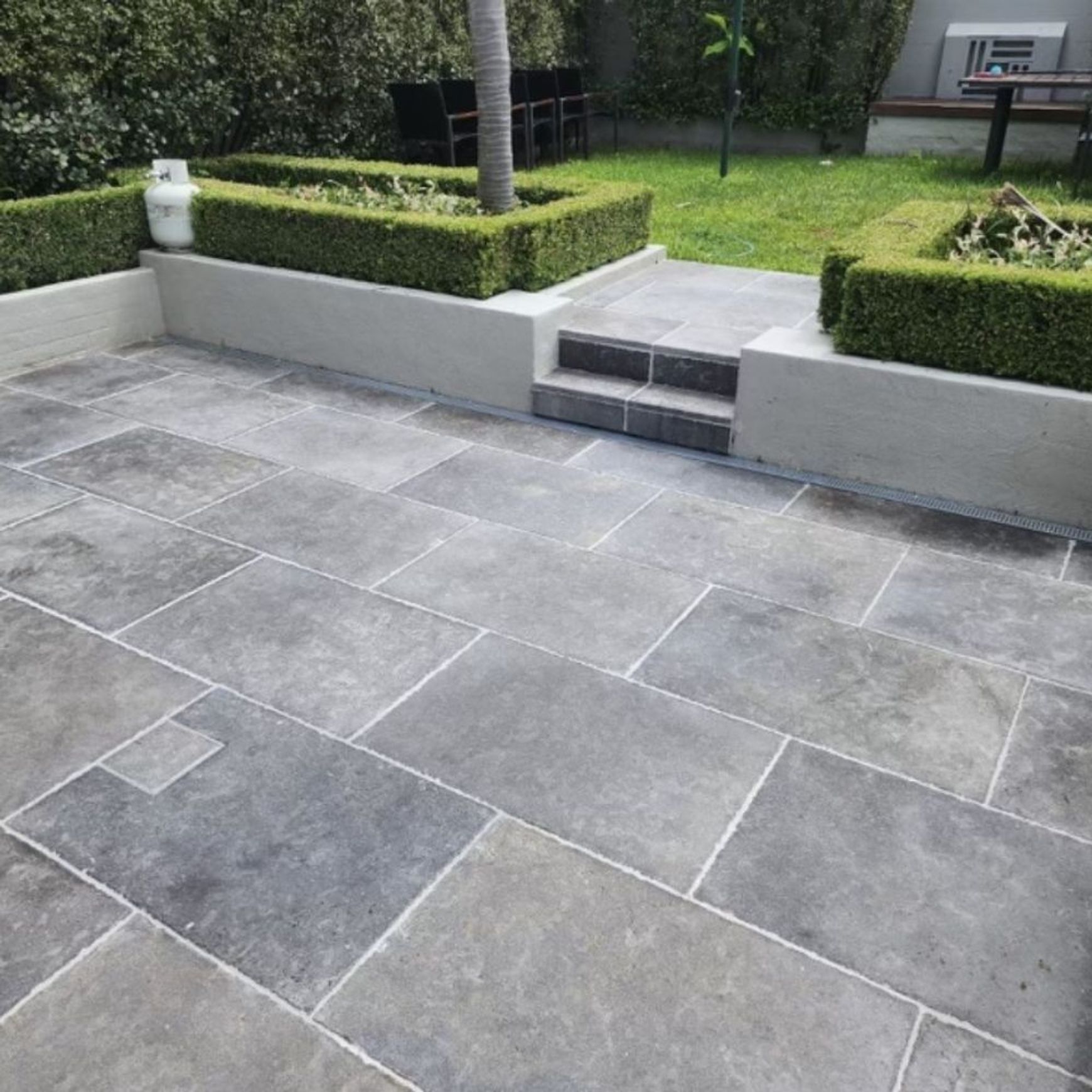 Tuscan Gris Limestone