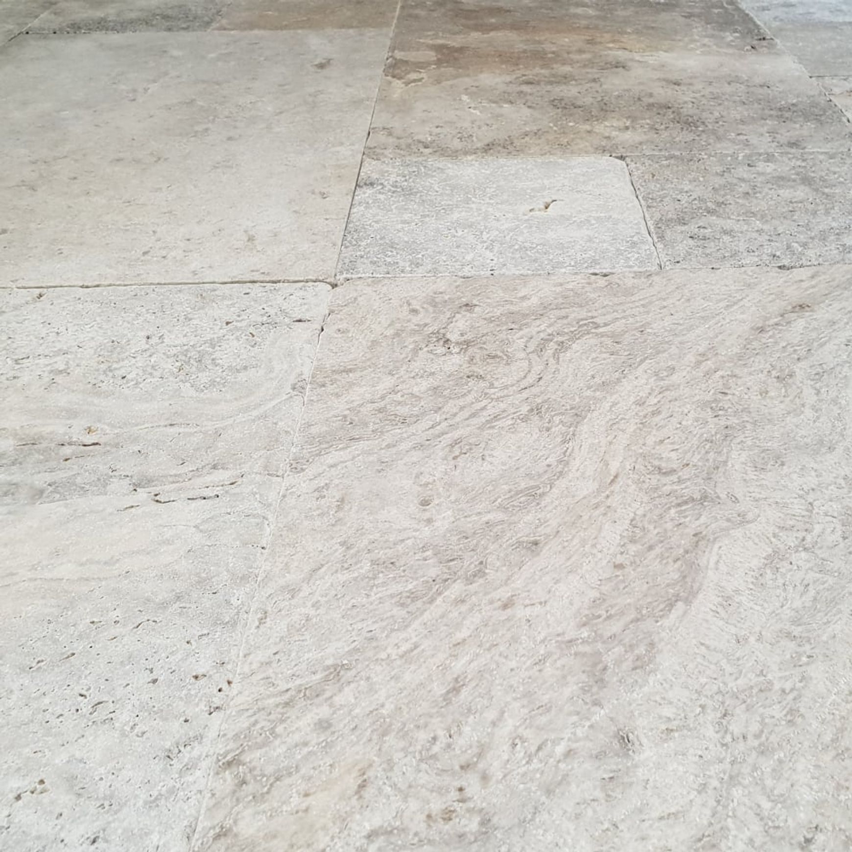 12mm Aqua Silver Travertine French Pattern Tiles