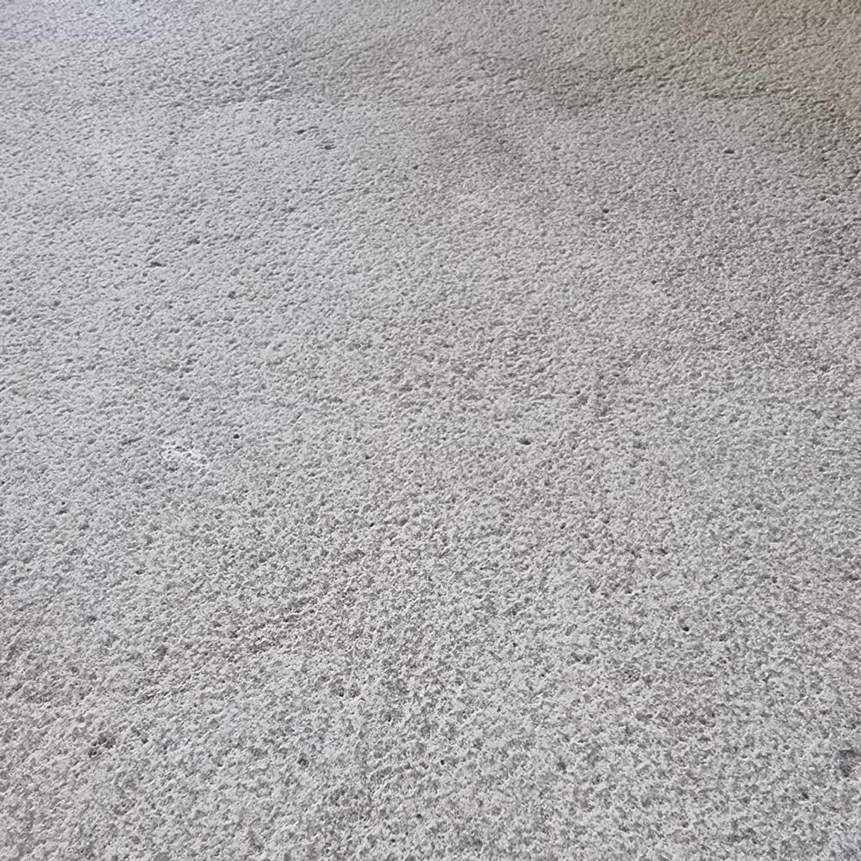 20mm Veleta Light Grey Limestone Tiles