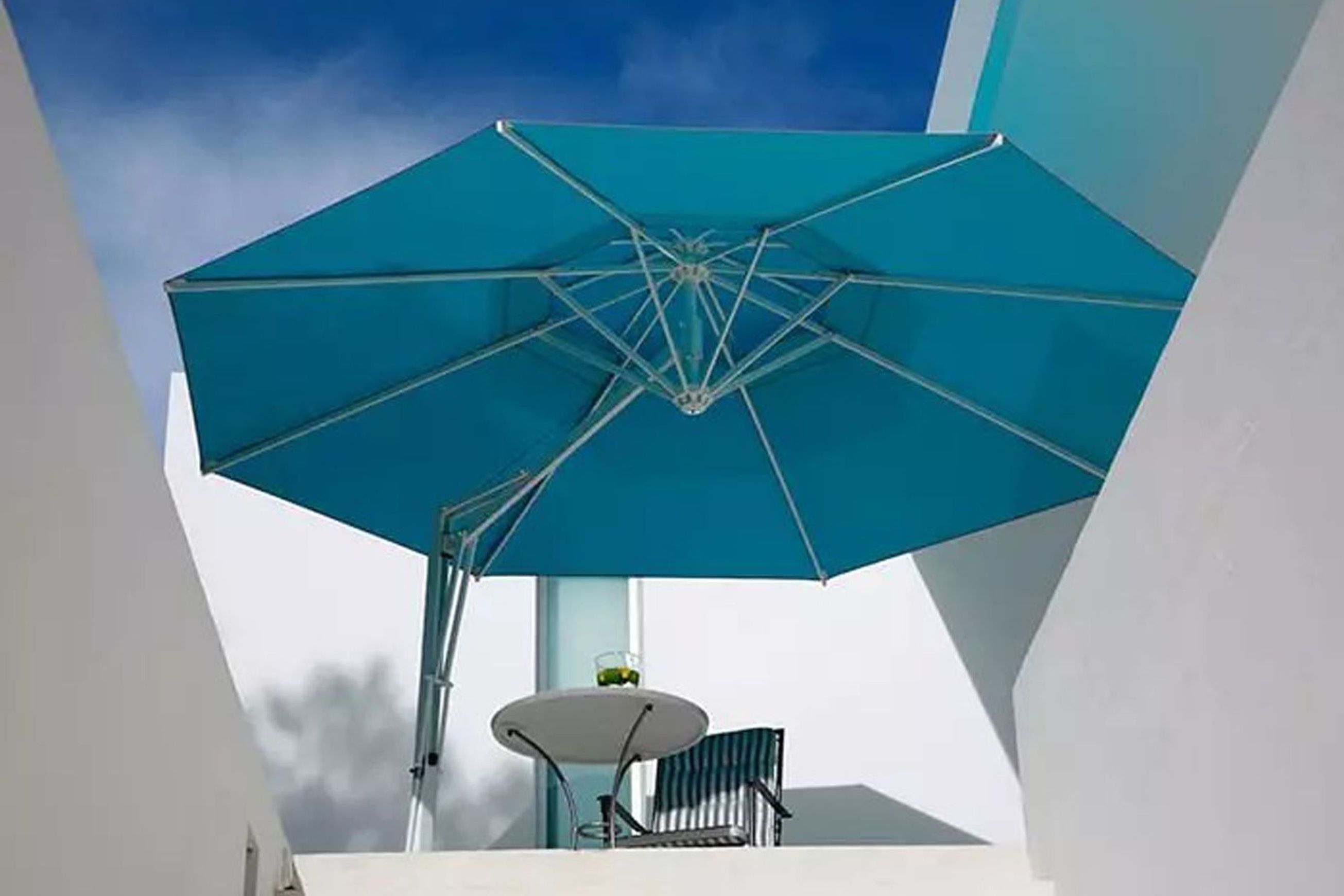 Belvedere Patio Umbrella | Caravita