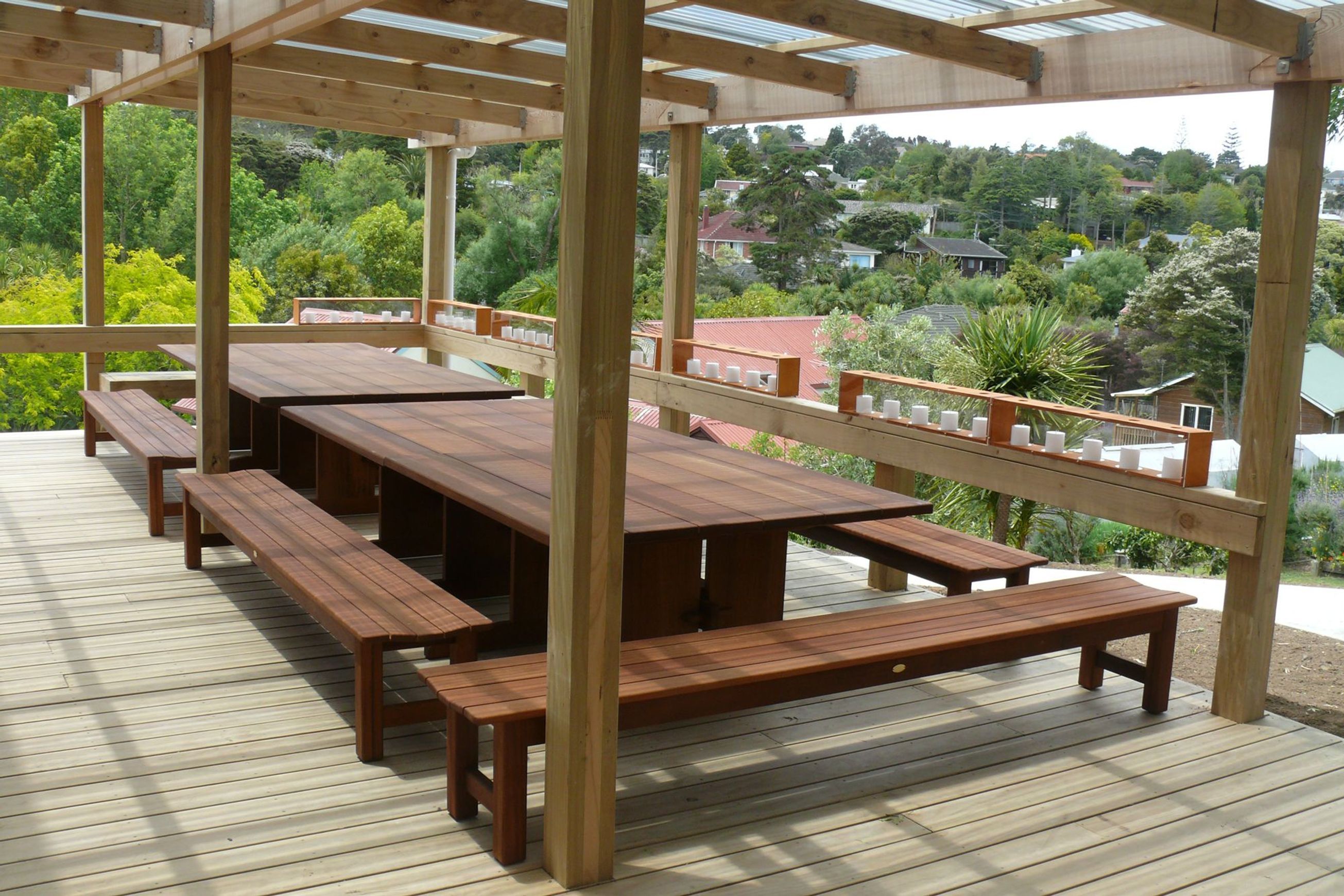 Square Table Suite
