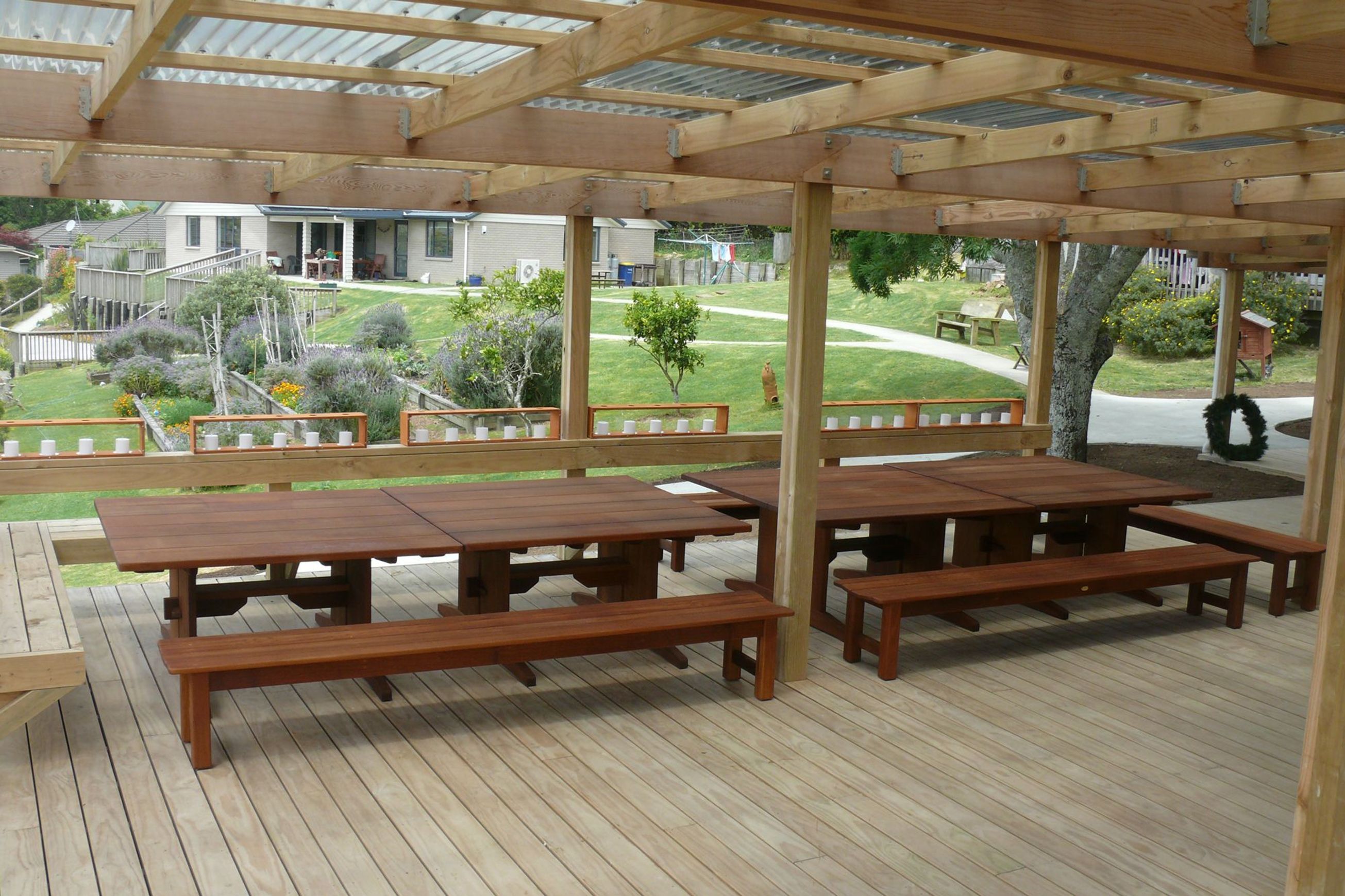 Square Table Suite