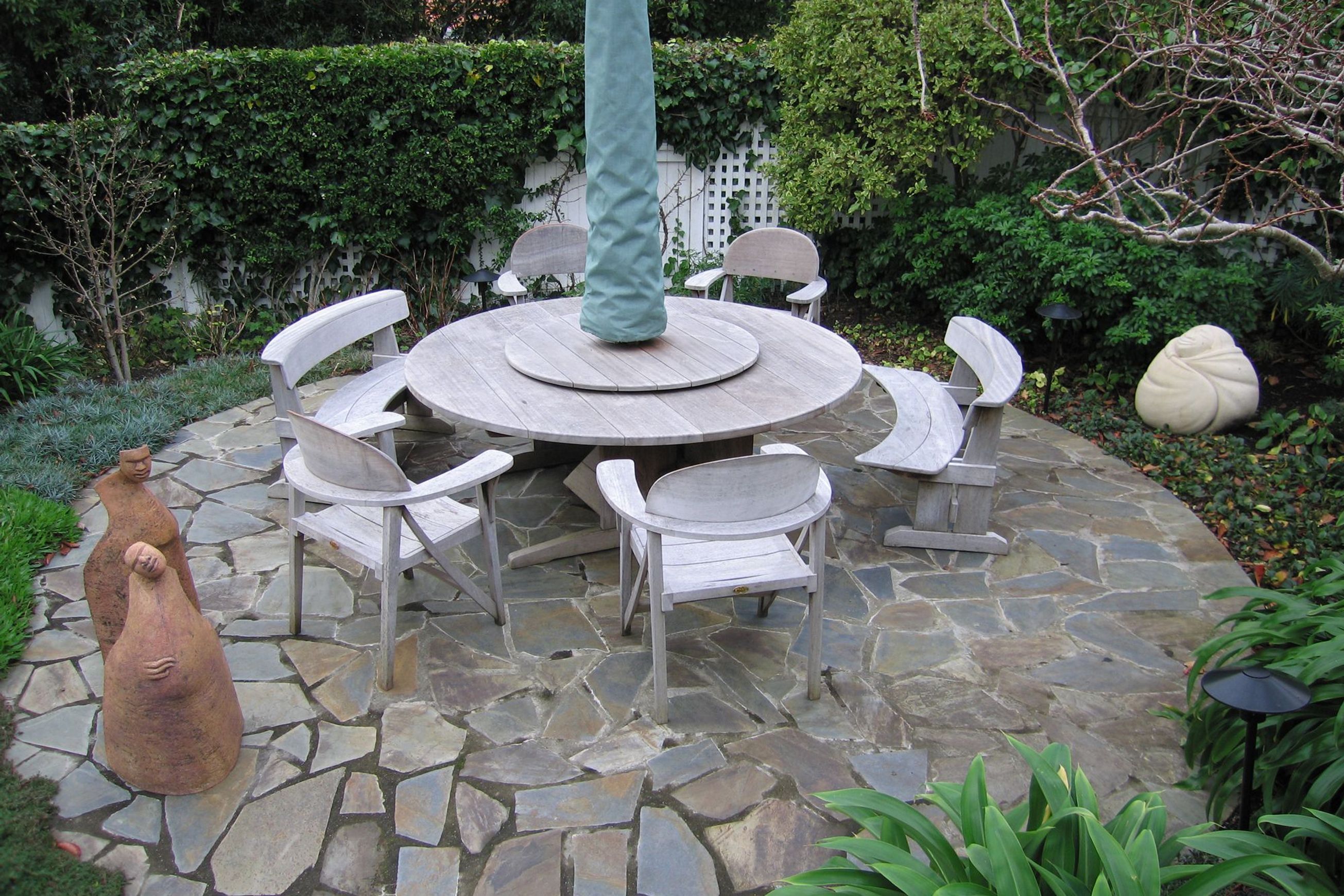 Round Table Suite 2000