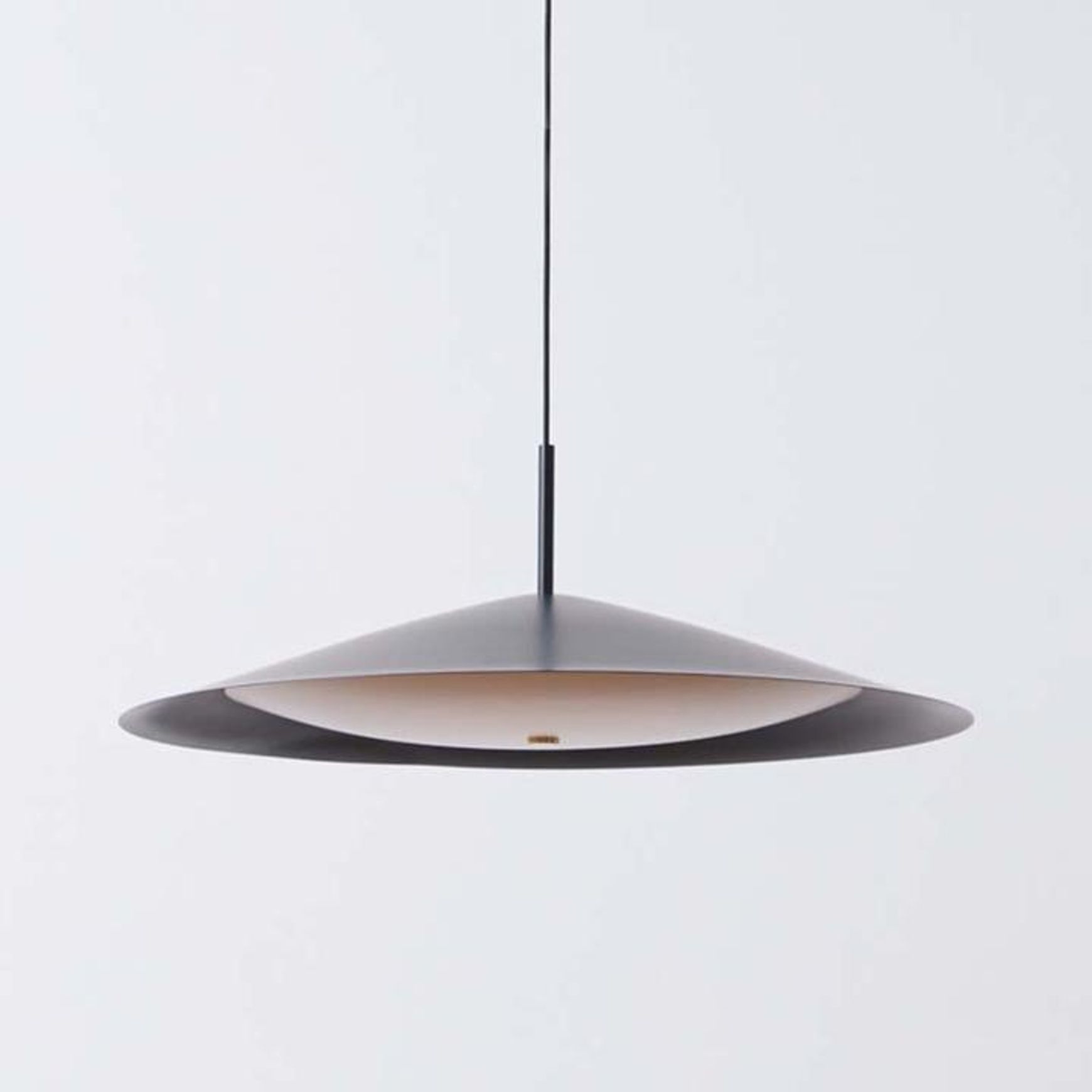 Broad Pendant