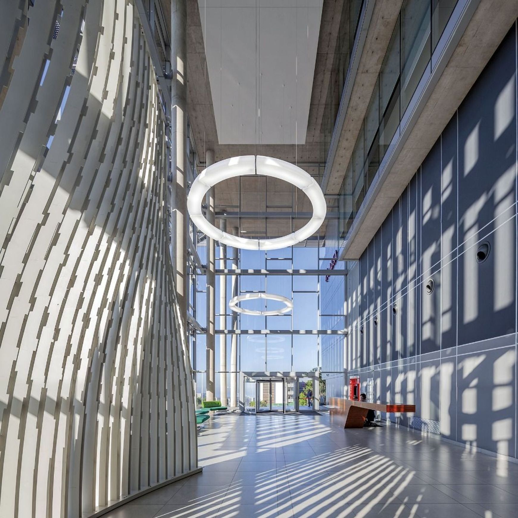 CIRCULAR POL XXL Suspended Pendant by Martinelli Luce