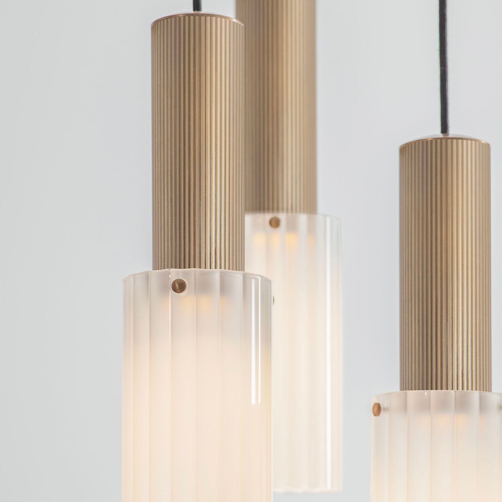 Flume Large 3lt Pendant Light
