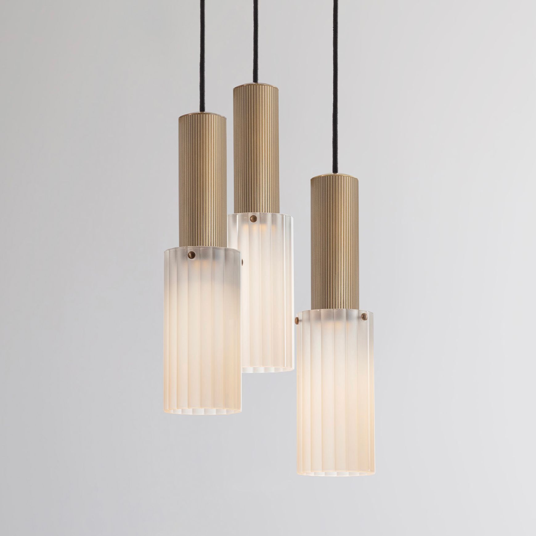 Flume Large 3lt Pendant Light