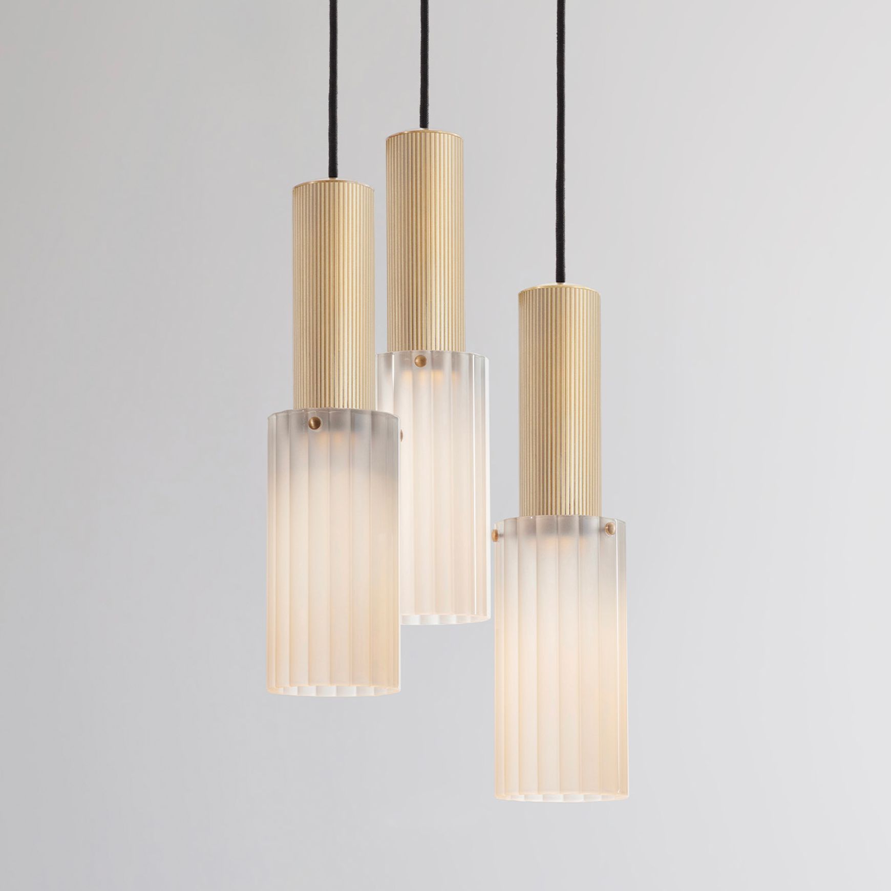 Flume Large 3lt Pendant Light