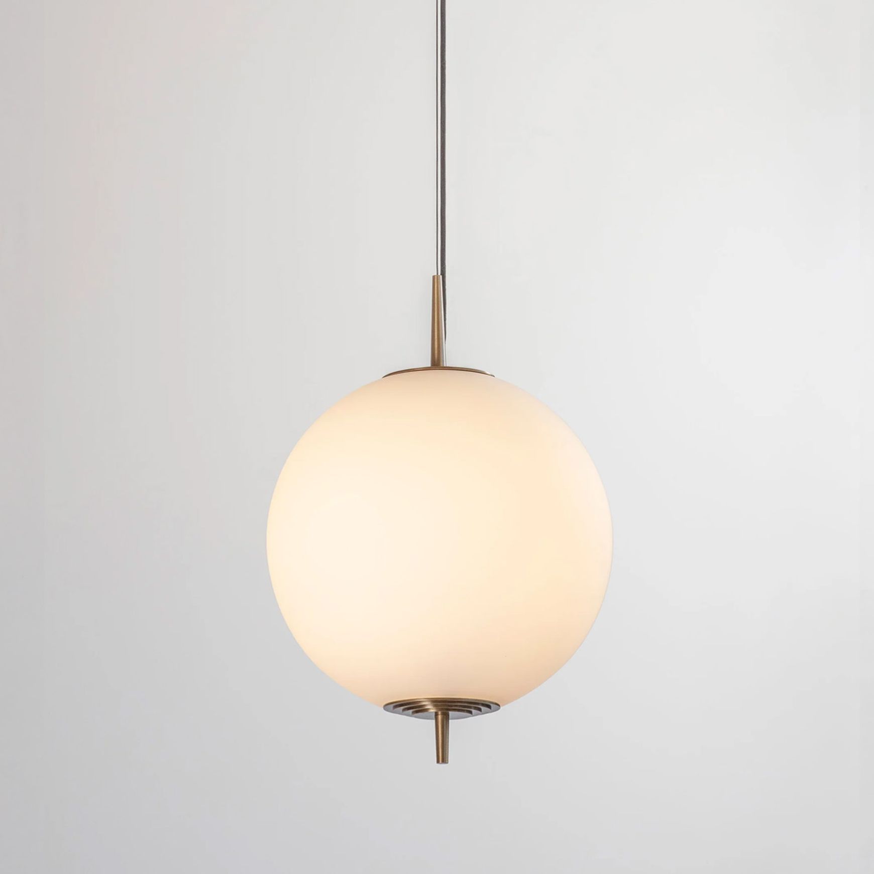 Nova Globe Pendant Light