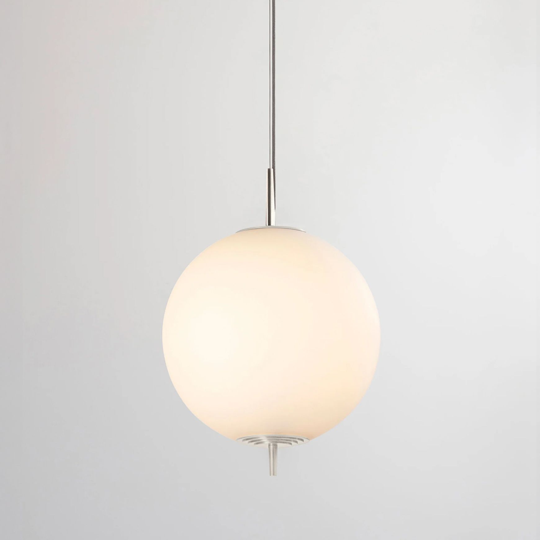 Nova Globe Pendant Light