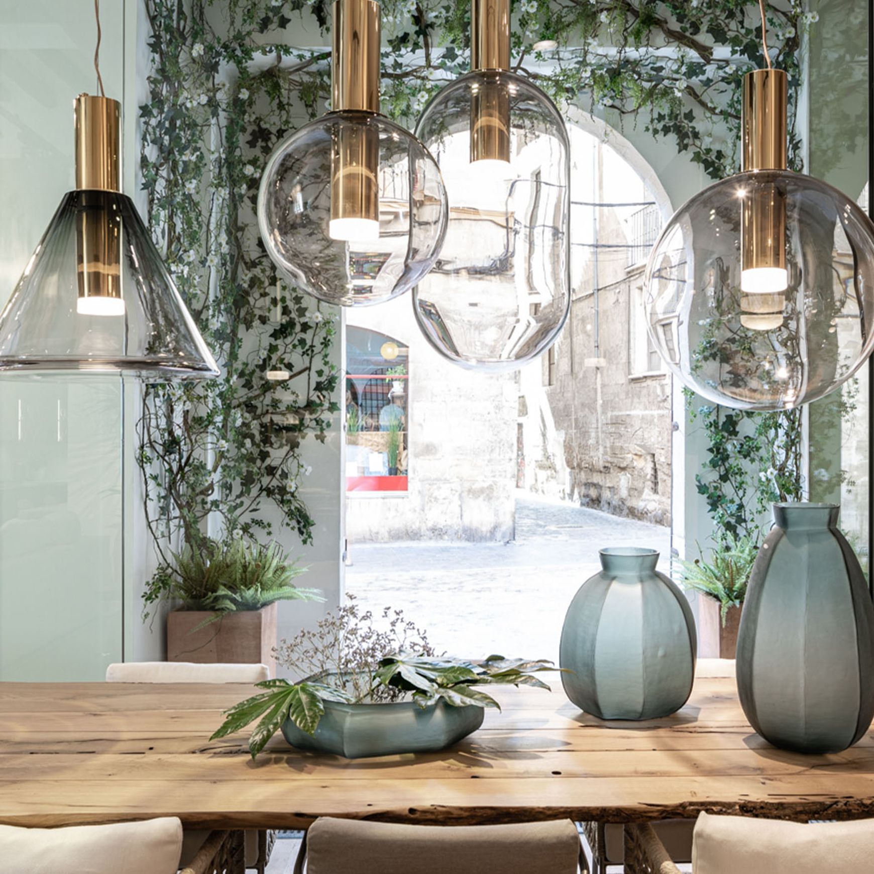 Phenomena Capsule Pendant Light