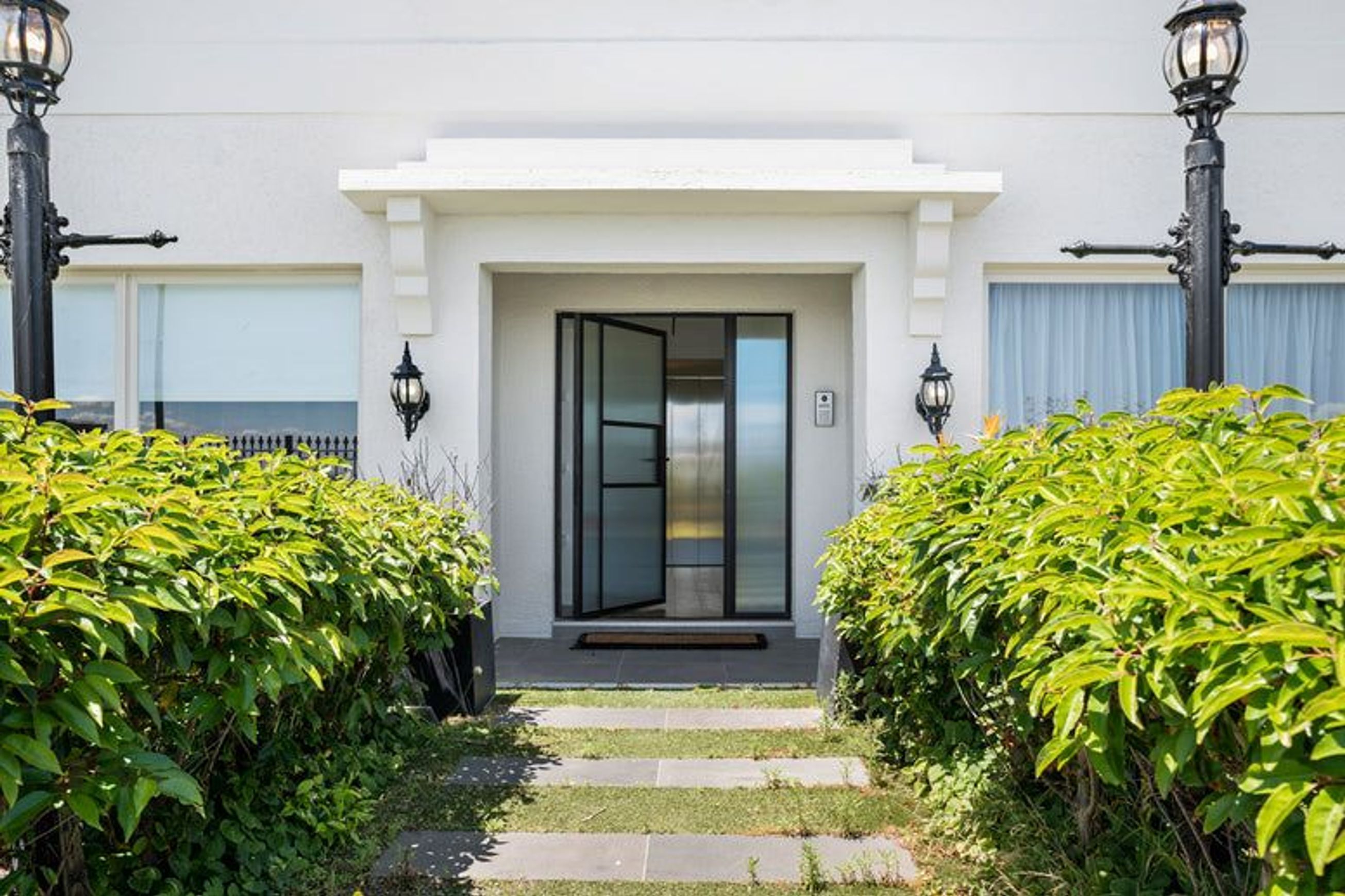 Steel Frame Glass Pivot Doors - Galvanised FPS50