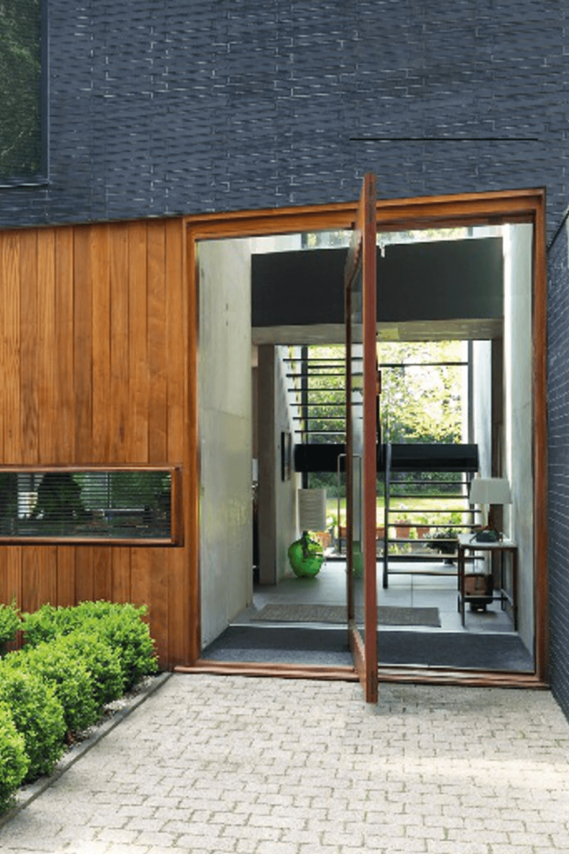 IN.05.500 Pivot for Single or Double Action Doors 500kg