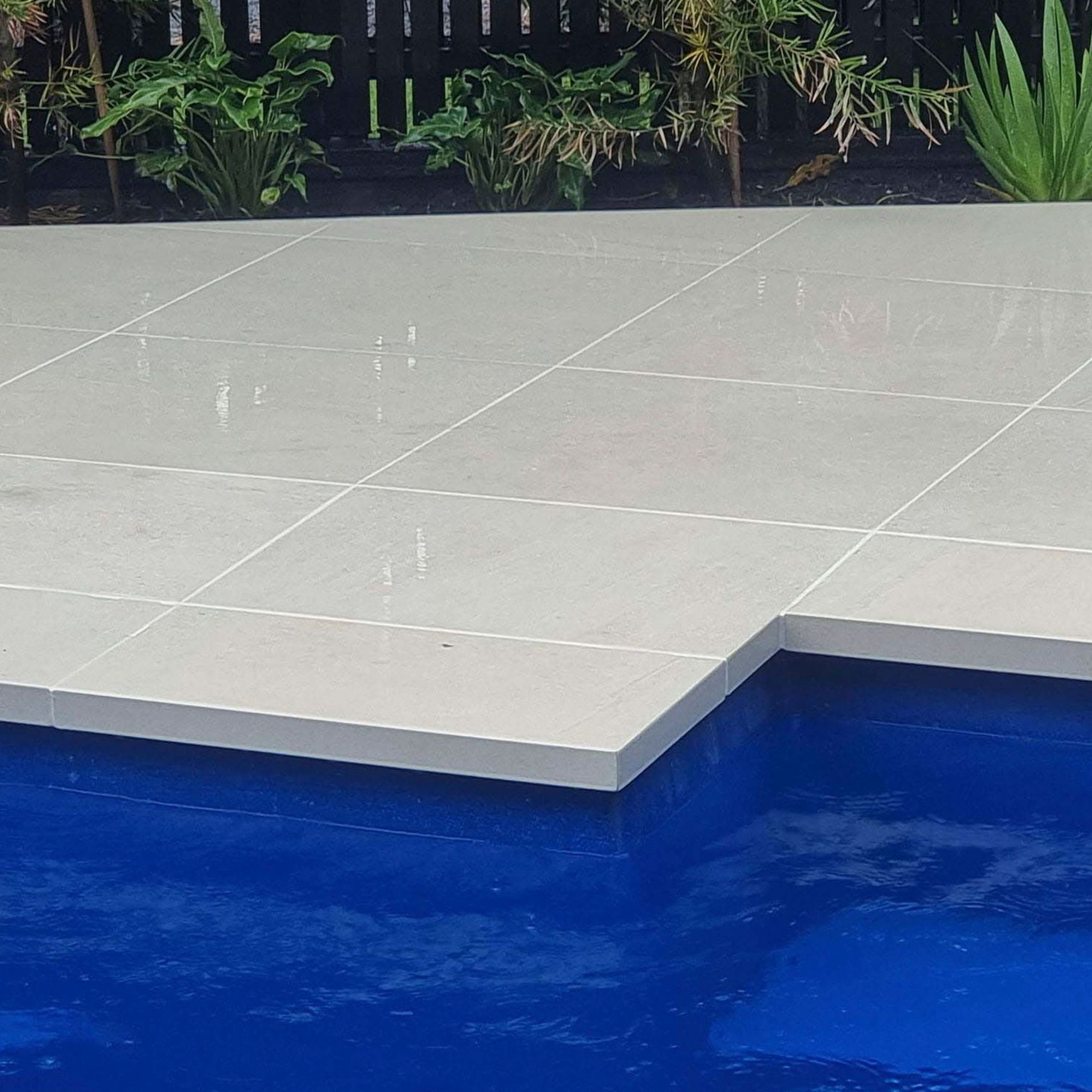 CMP Porcelain Pluto Tile