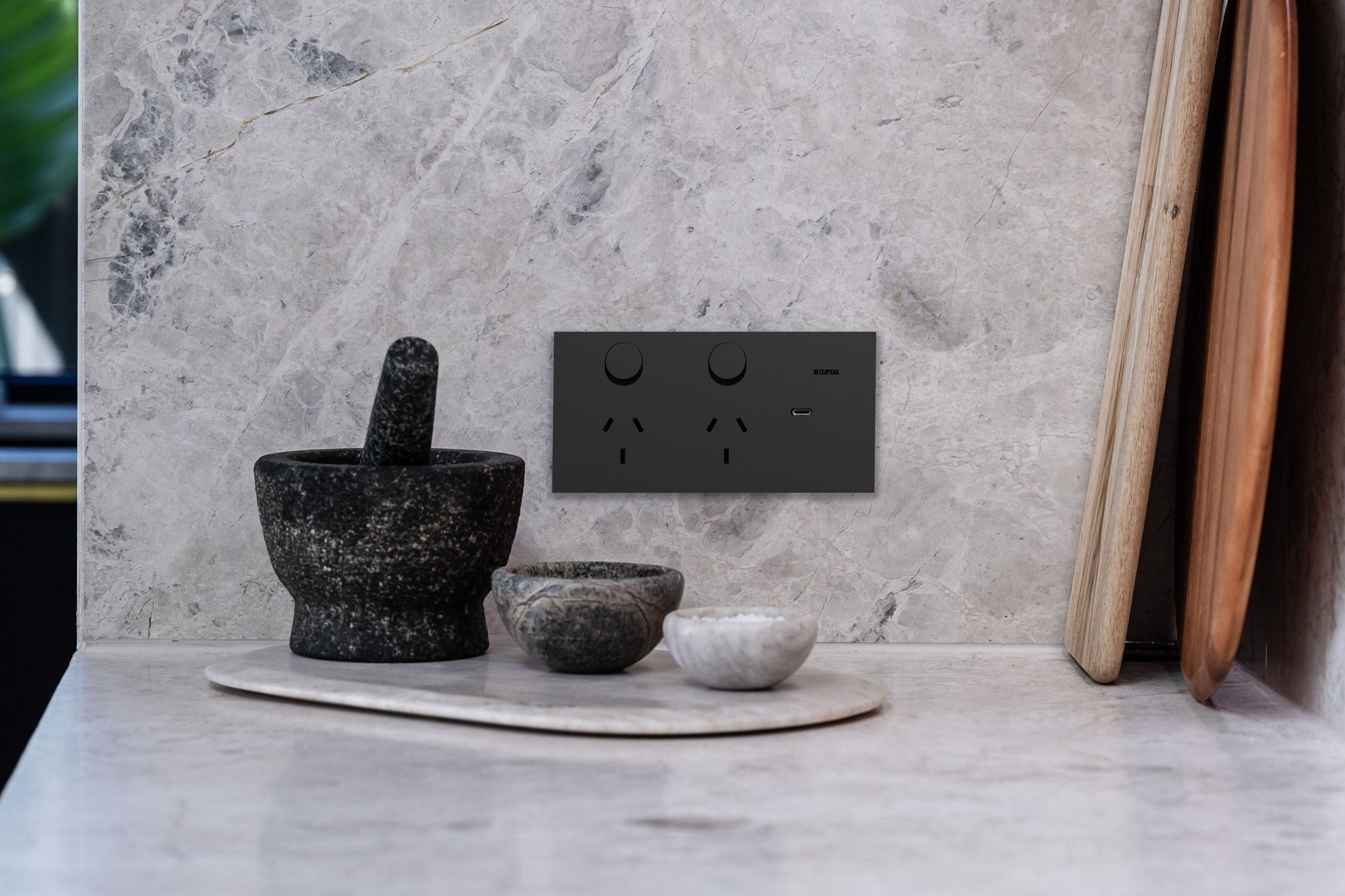 Clipsal Solis™ | Switches & Powerpoints