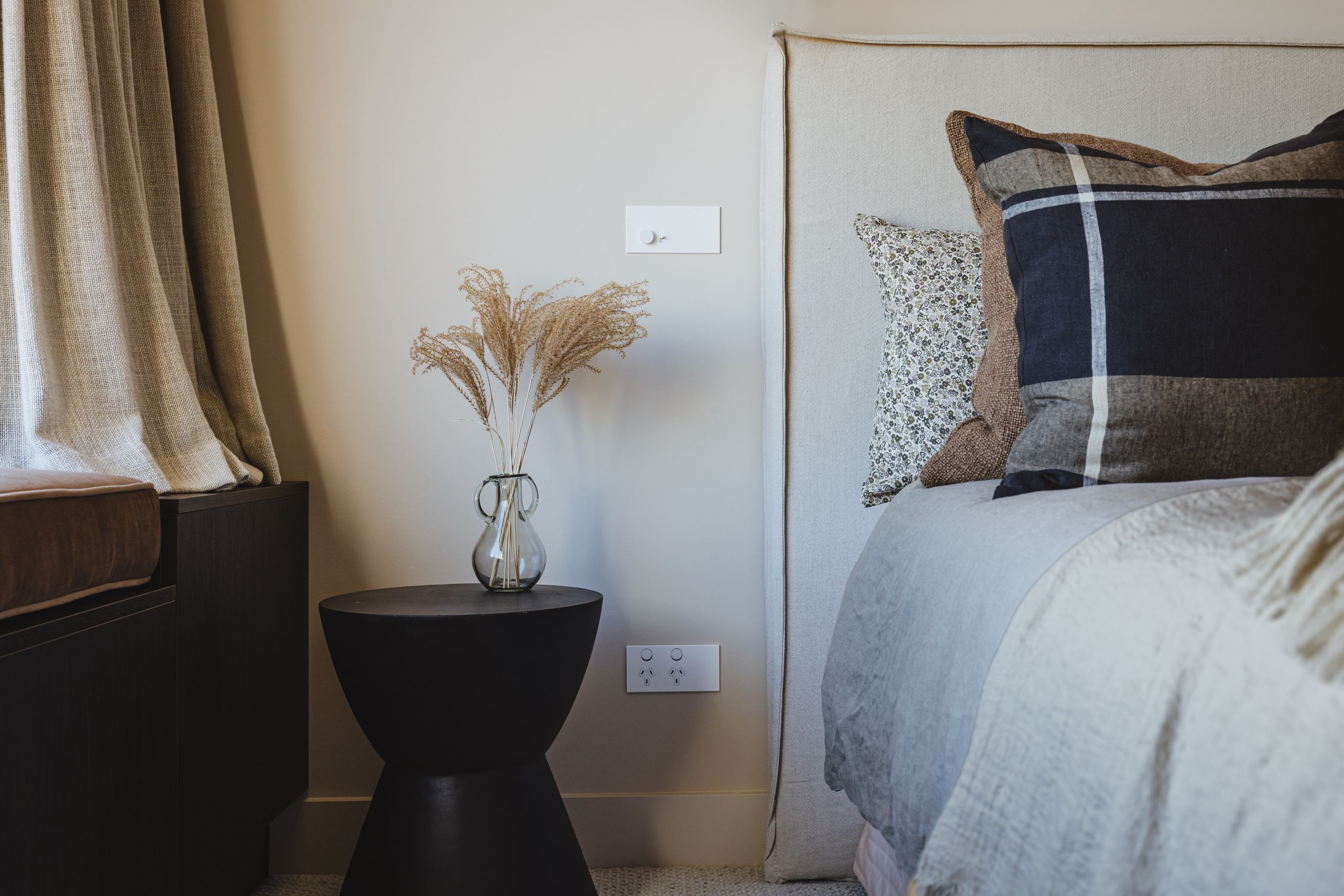 Clipsal Solis™ T Series | Switches & Powerpoints