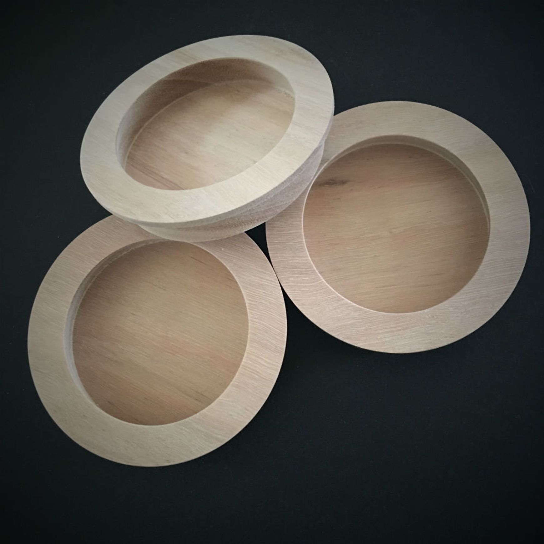 Setto Round - Timber Door Handle - TDH010
