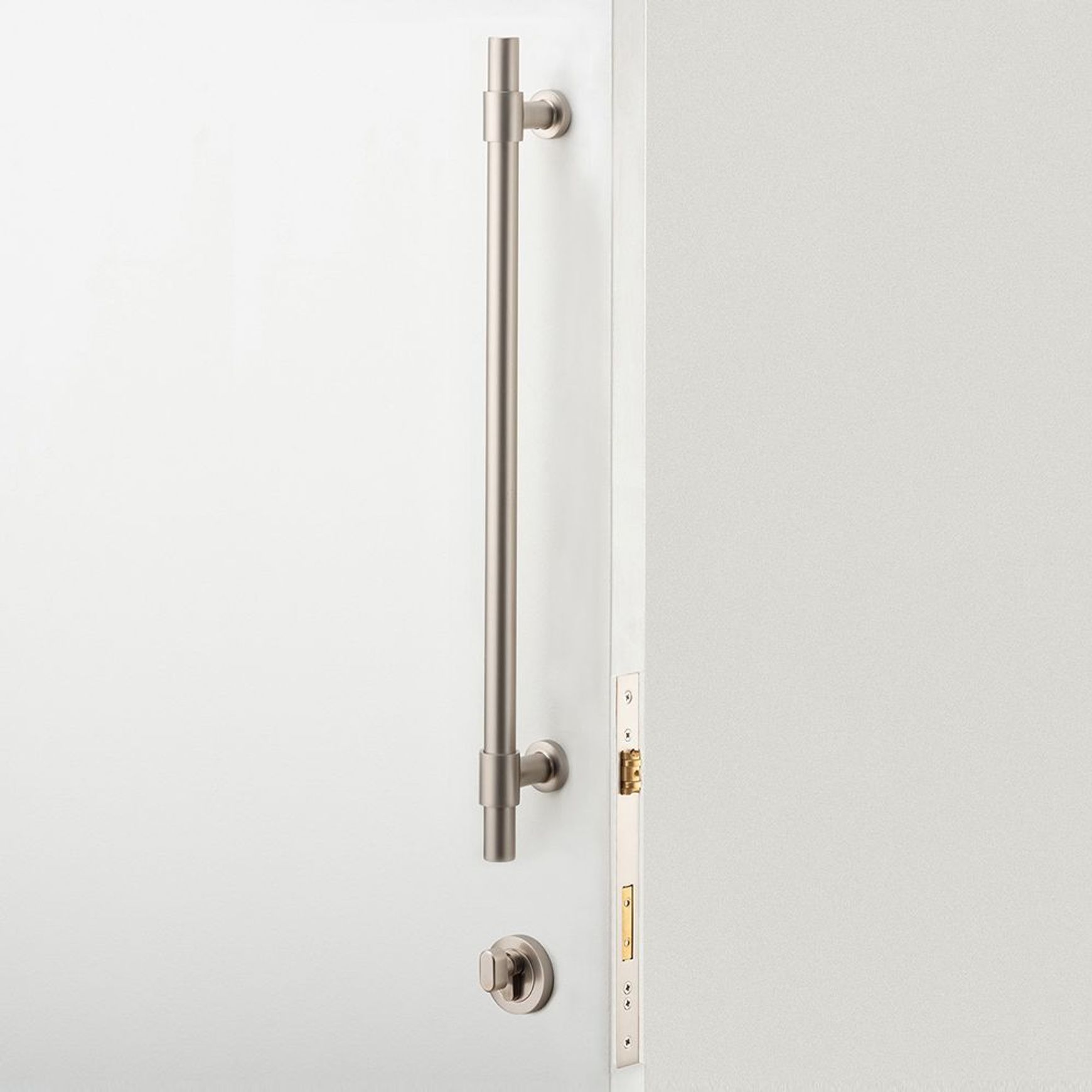 Iver Berlin Door Pull Handle Entrance Kit Key/Turn