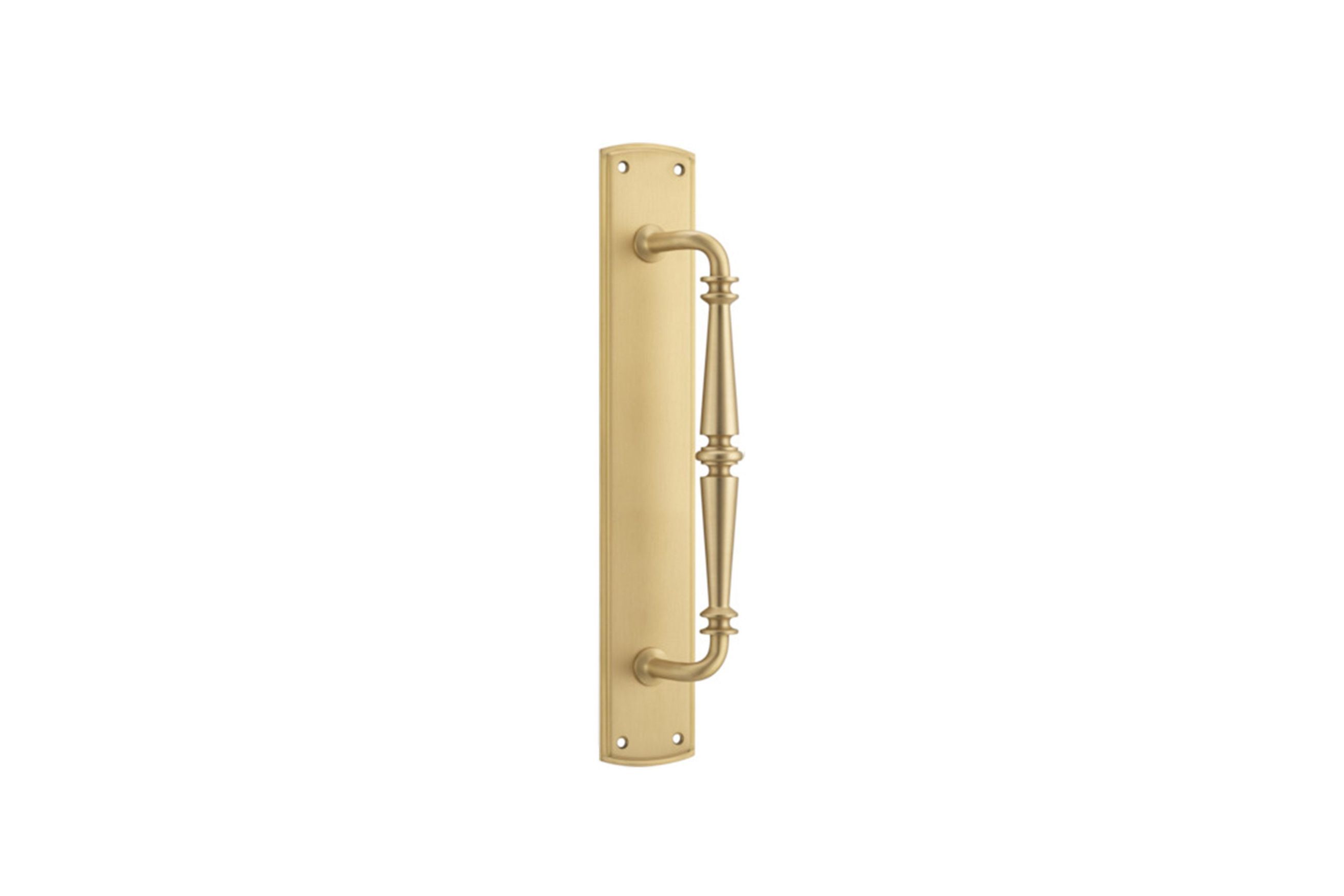 Sarlat Pull Handle on Backplate