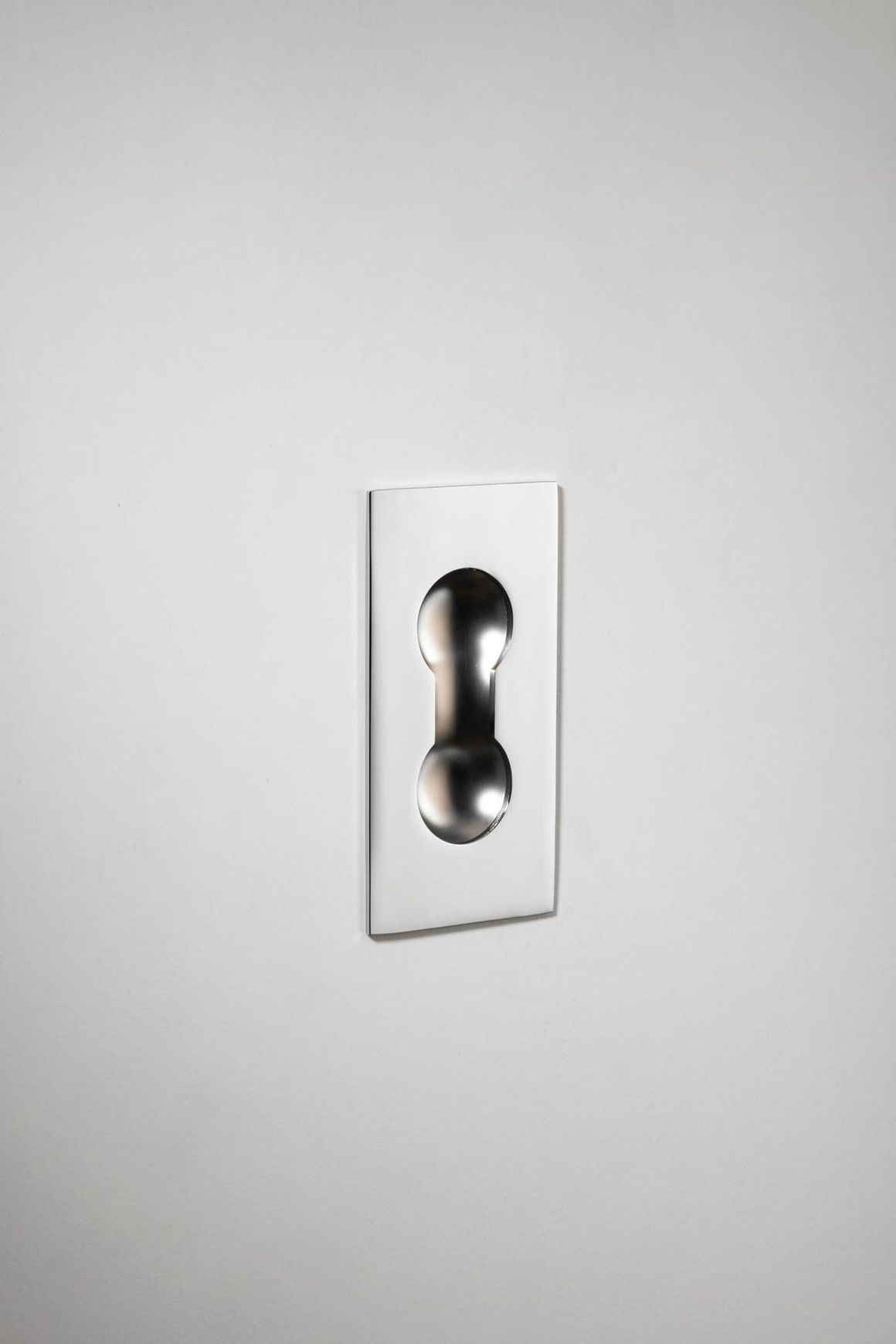 H06 Sliding Door Pull