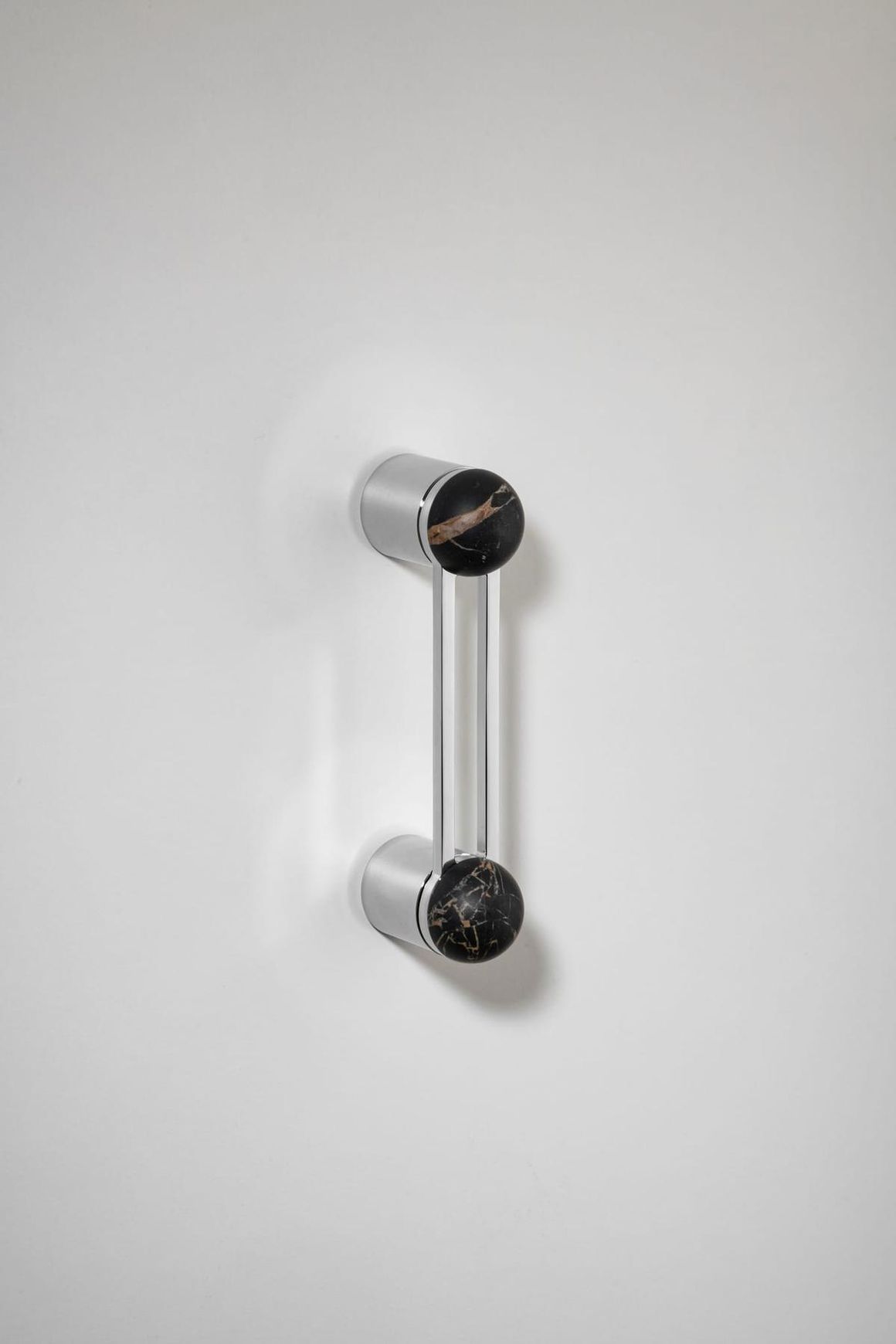 H04 Pull Handle Short