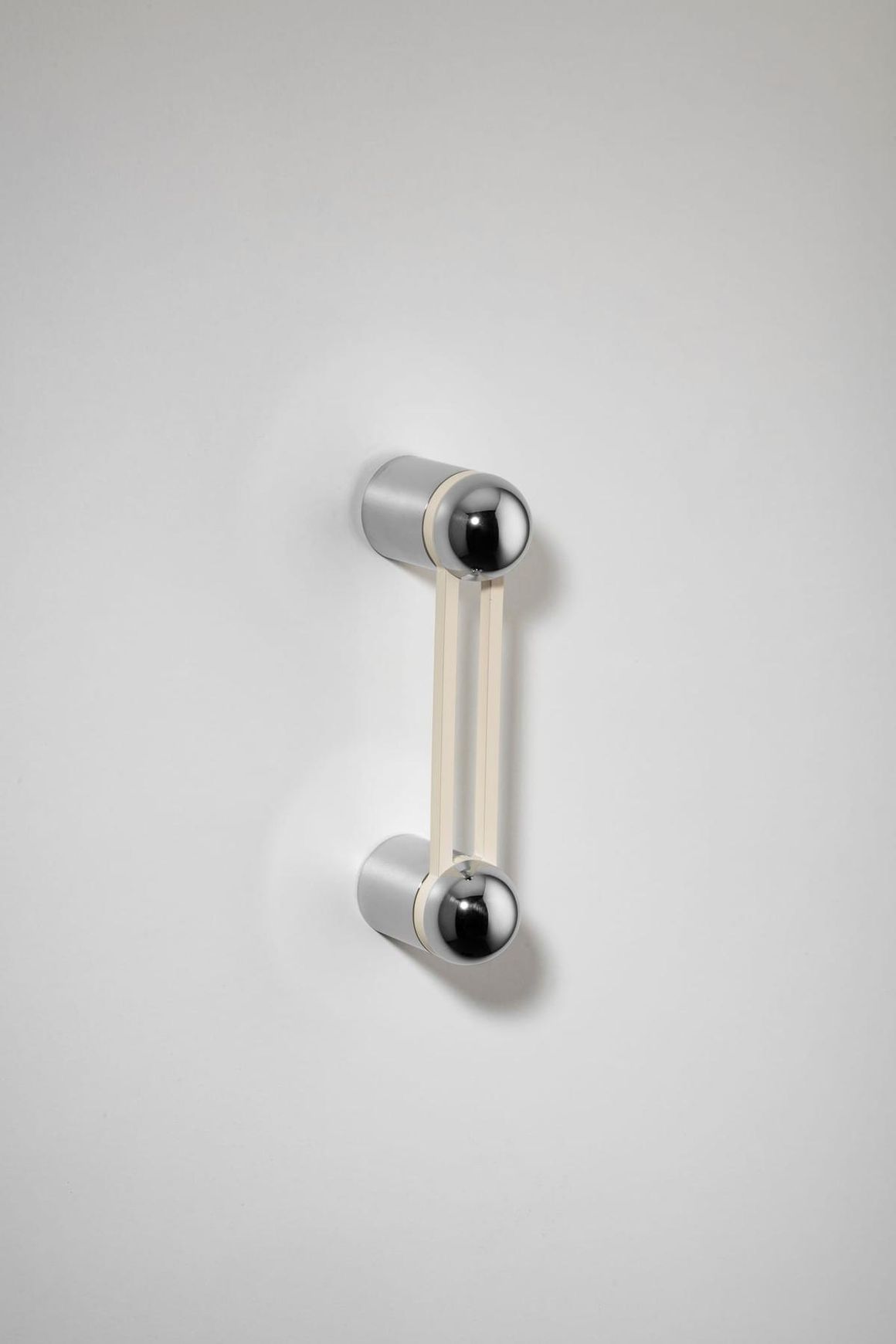 H04 Pull Handle Short