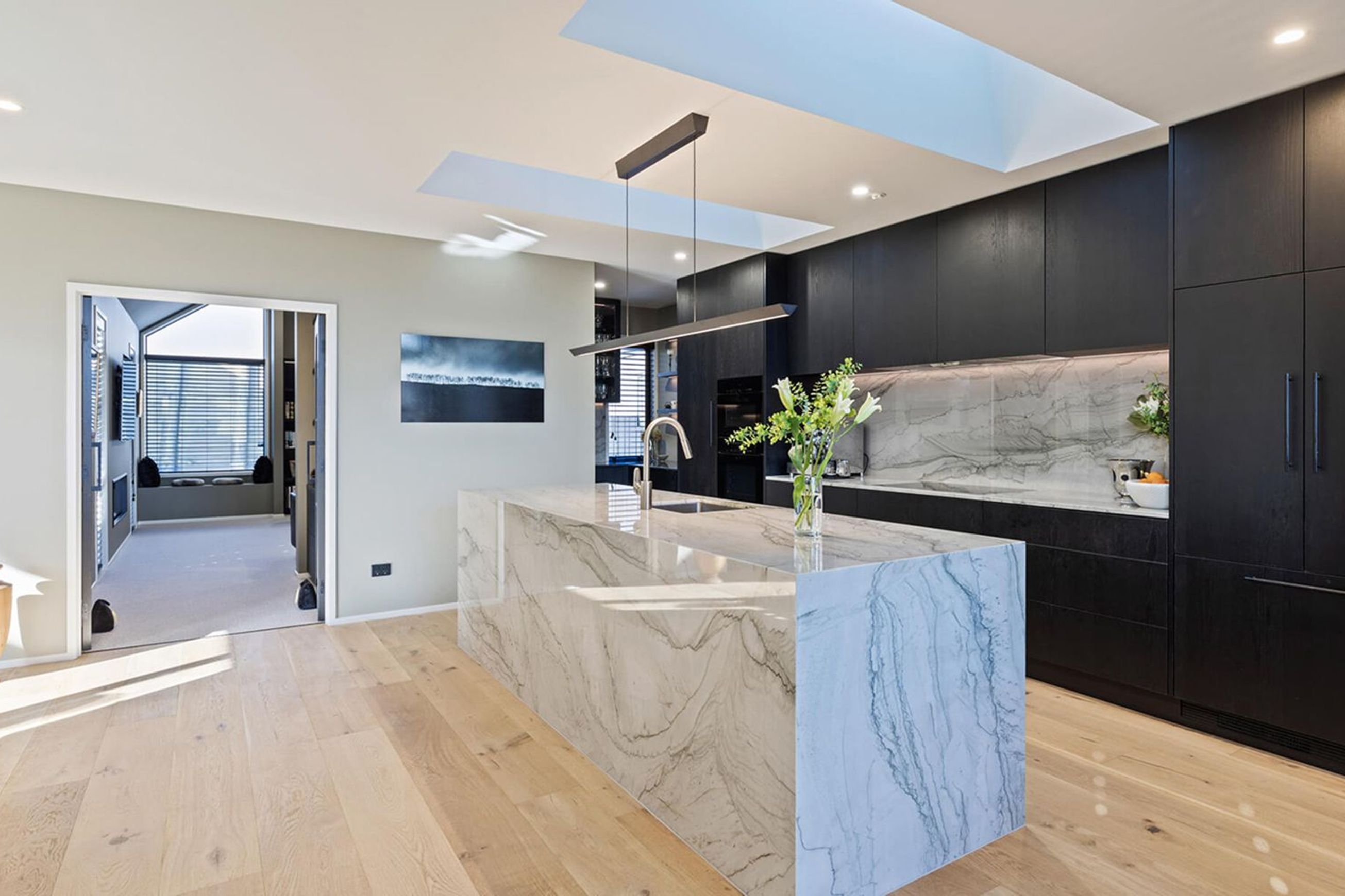 Silent Undermount Rangehood 1200mm - UM1390-12S