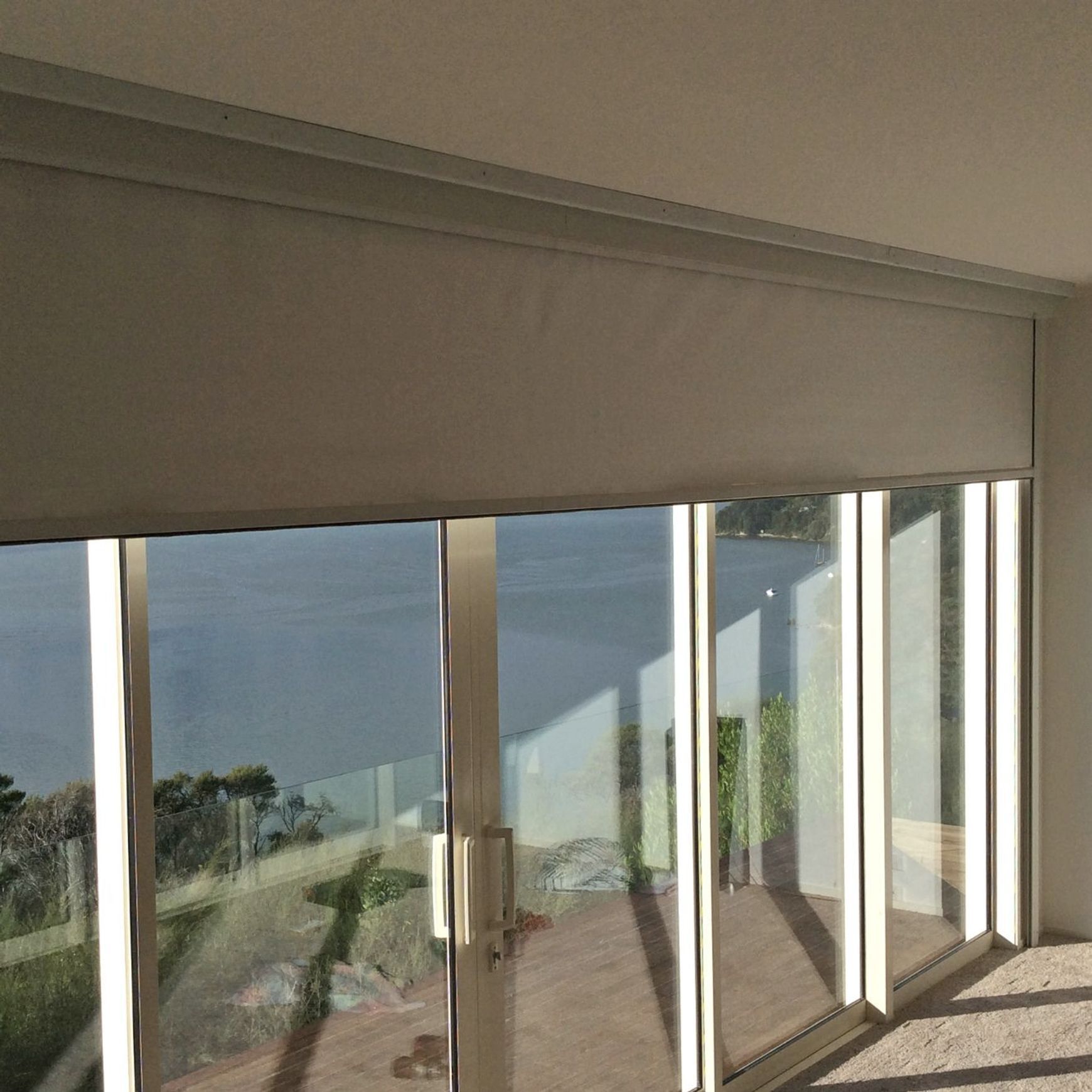 Securo® Pull Down Blind – Interior