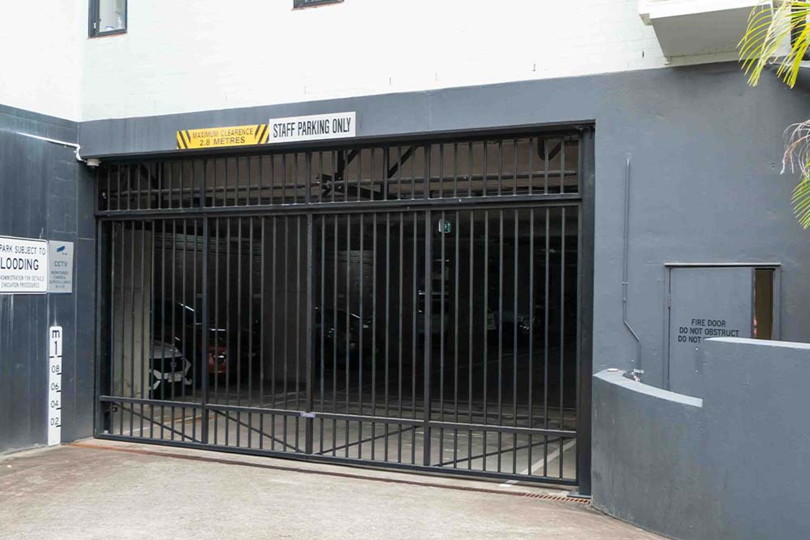 SC1500 Fully Recessed Counterweight Balanced Door | Counterweight Doors