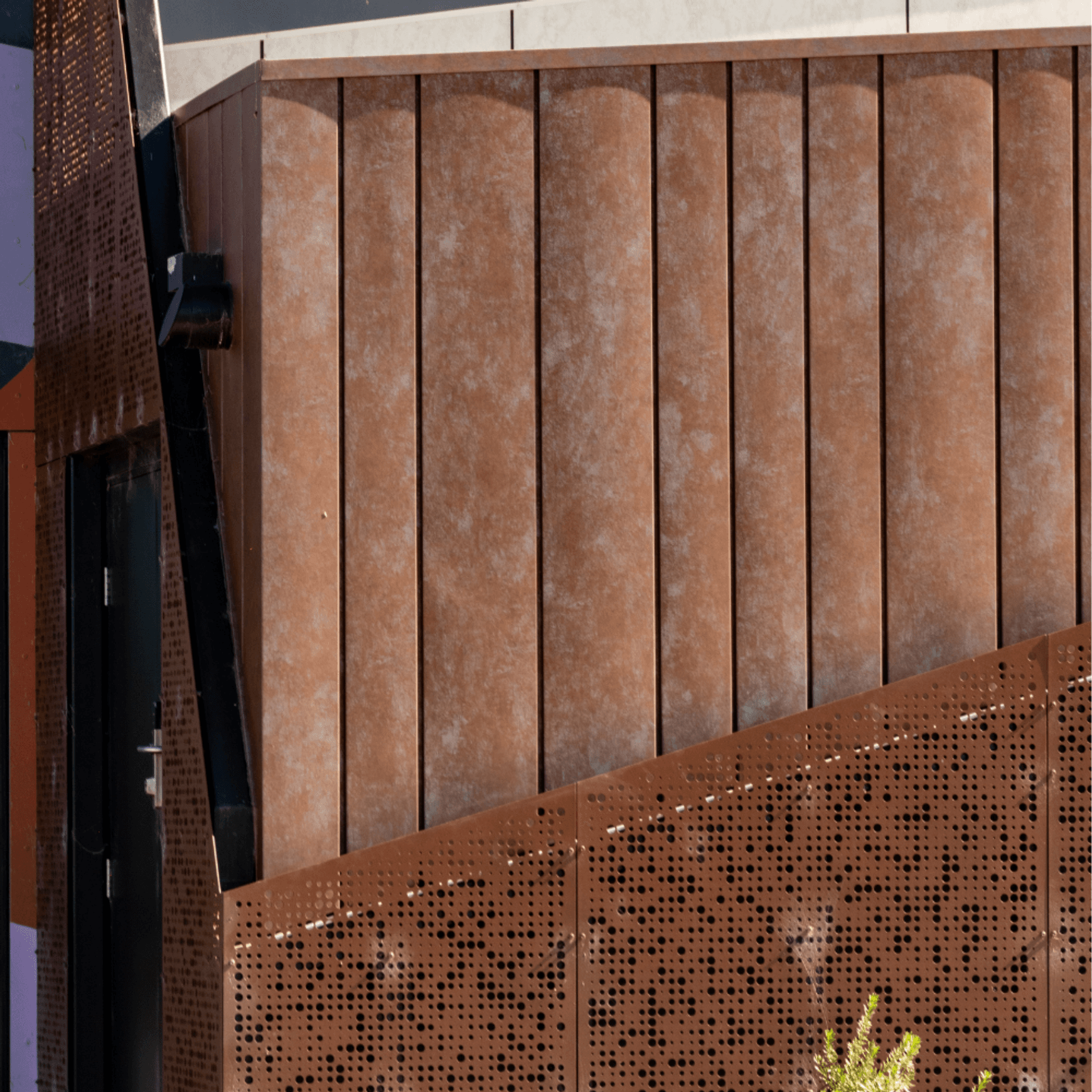 UniCote® LUX | Weathered Iron