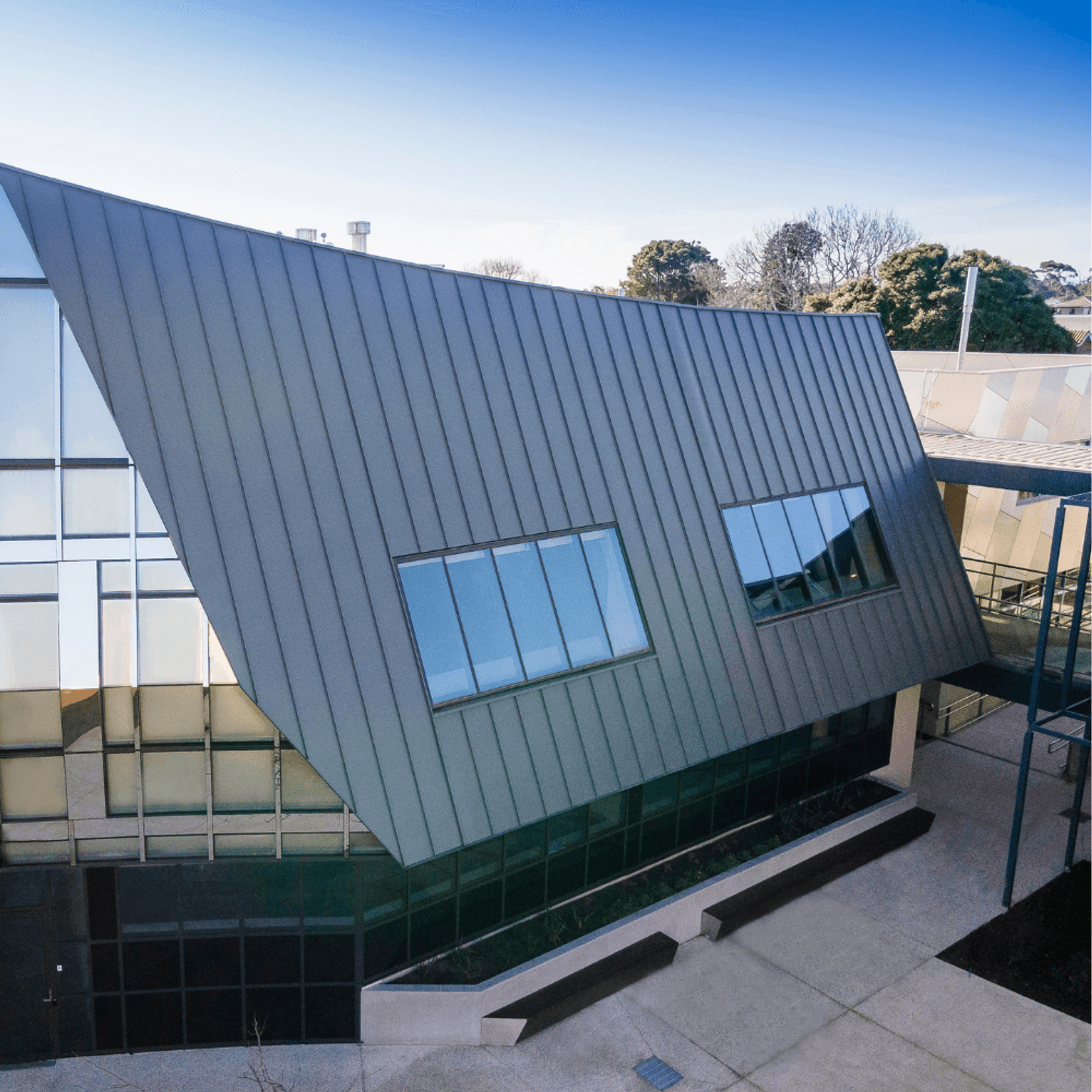 UniCote® LUX | Zinc Graphite