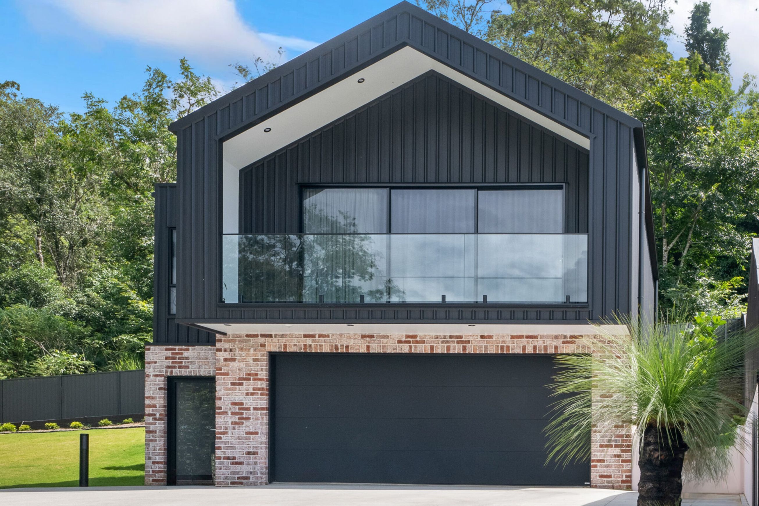 Platinum Series | Sectional Garage Doors
