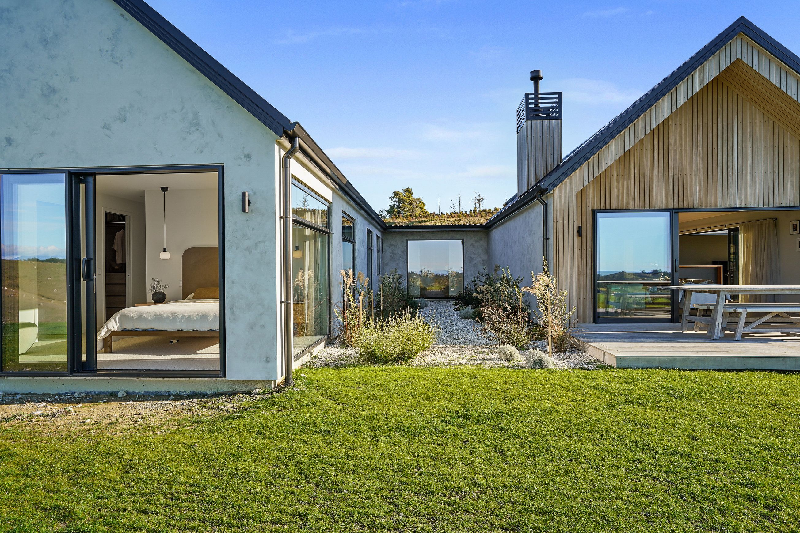 Vertica Cladding