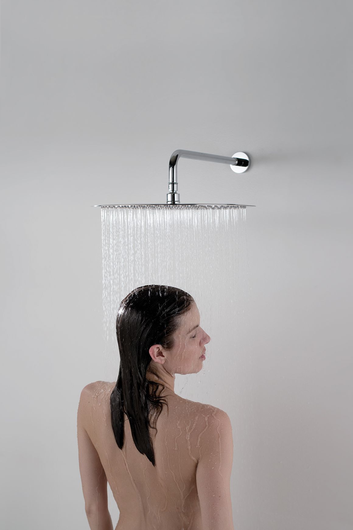 Elementi | Vibrant Showers