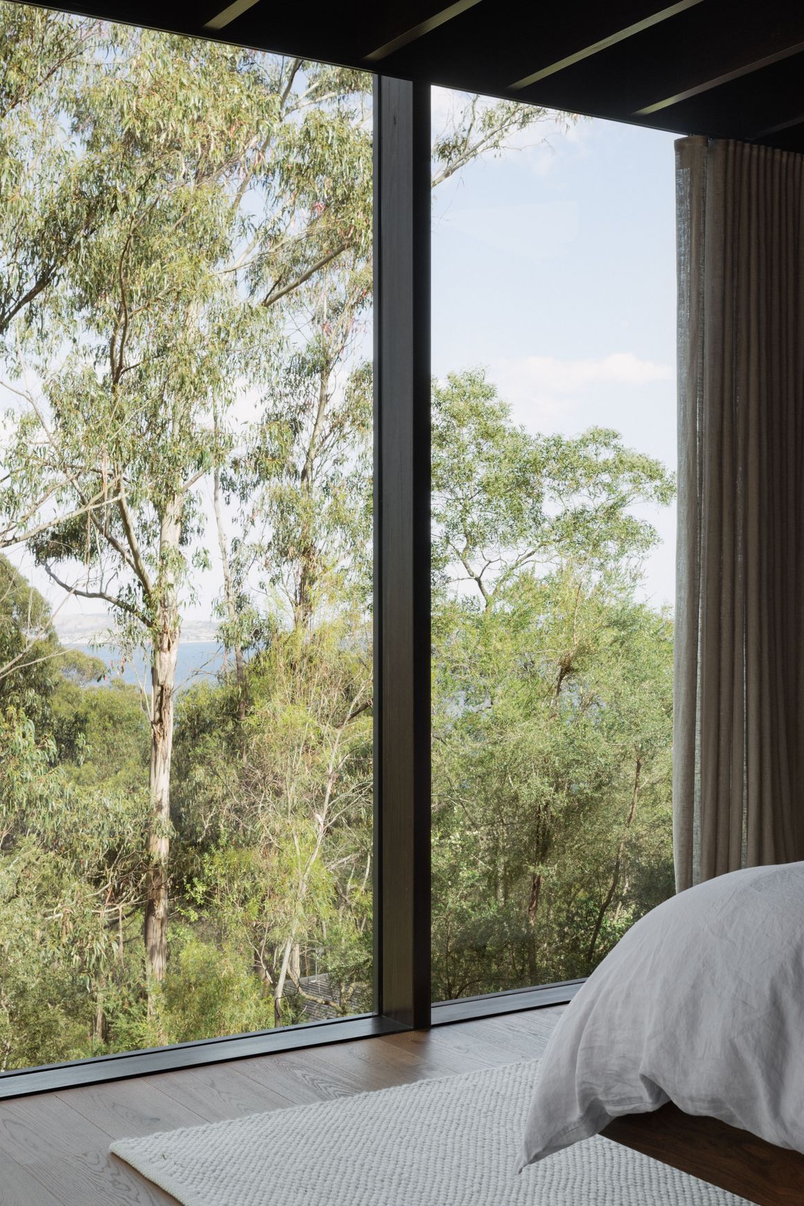 Archetto | IV68 Fixed Window