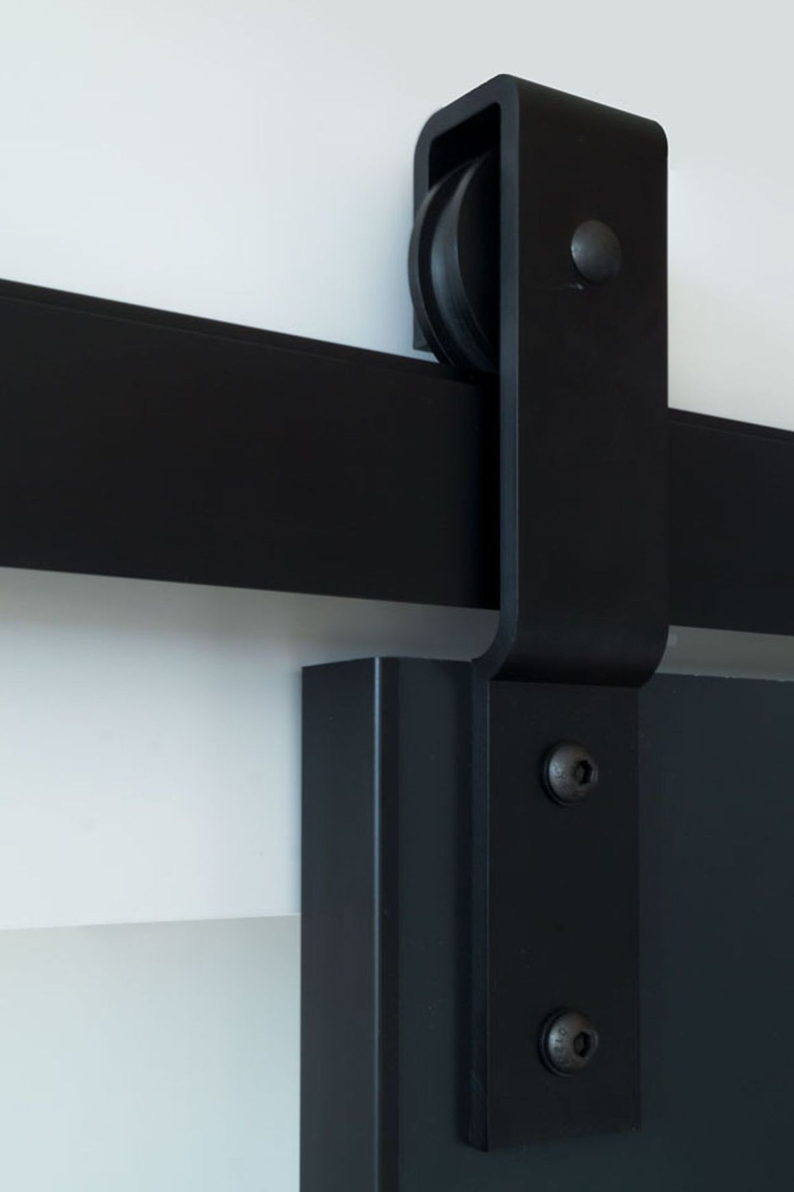 CS Barn Door Track