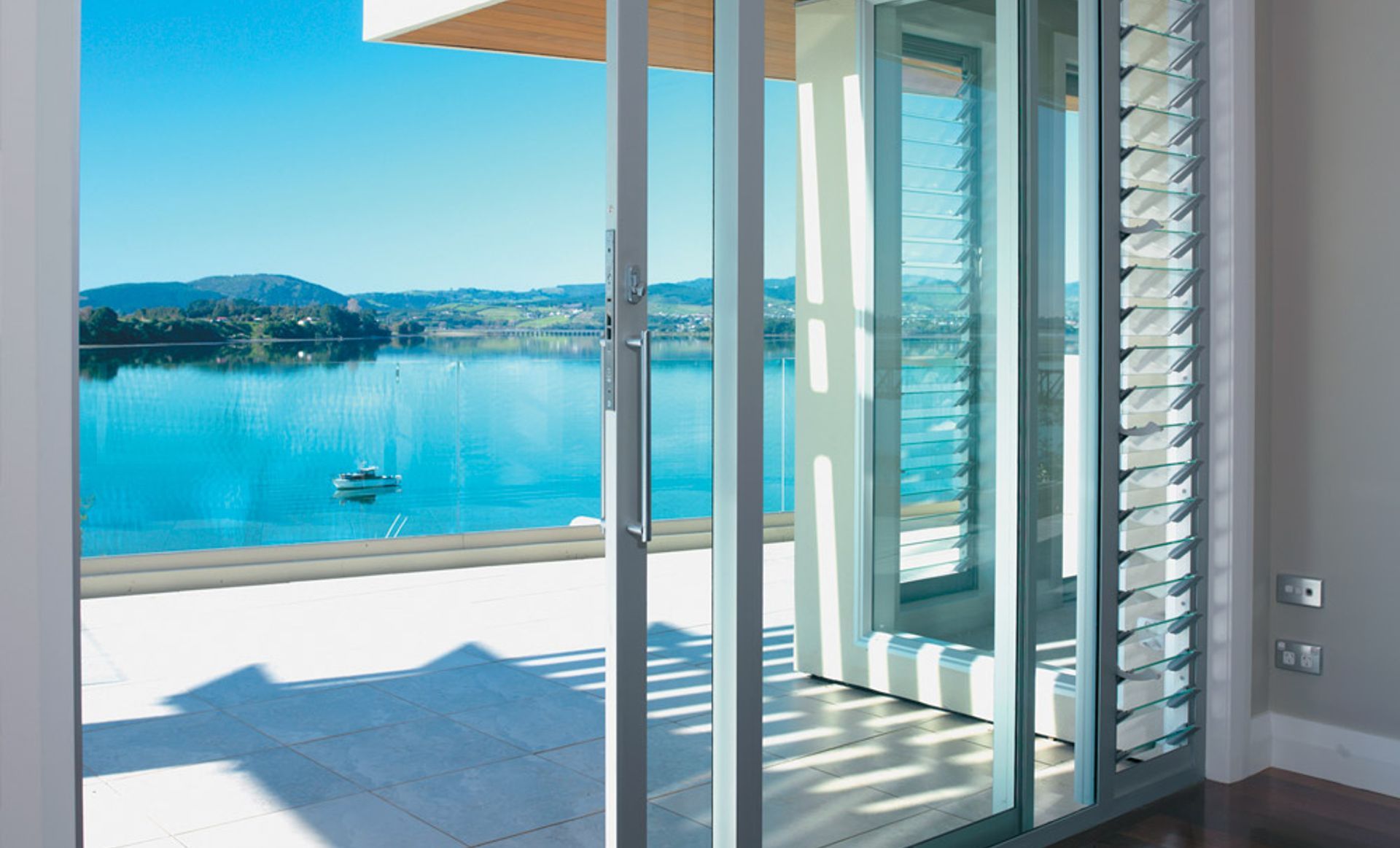 Euroslider® Smooth Sliding Door