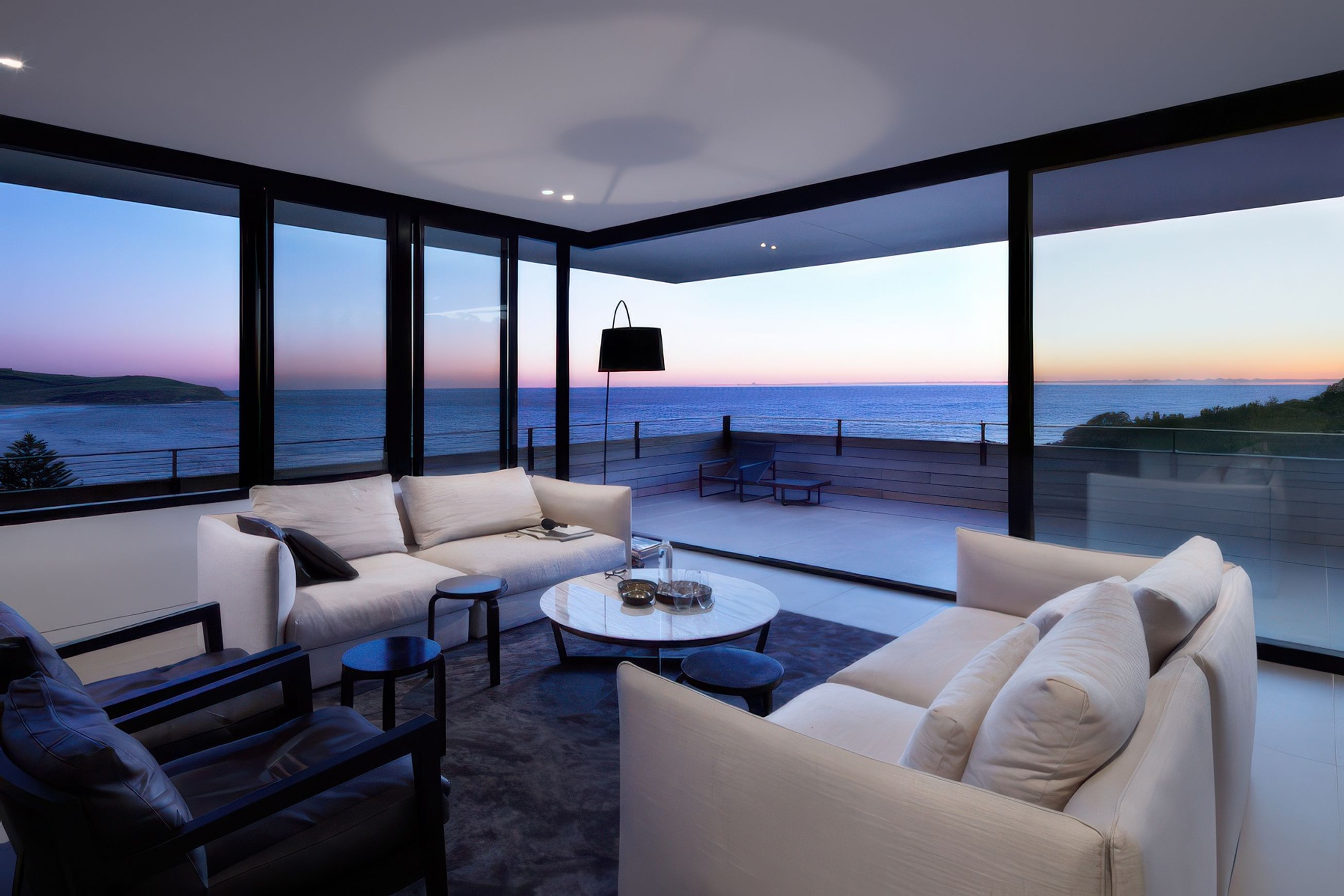 Elevate | Series 704 | Sliding Door