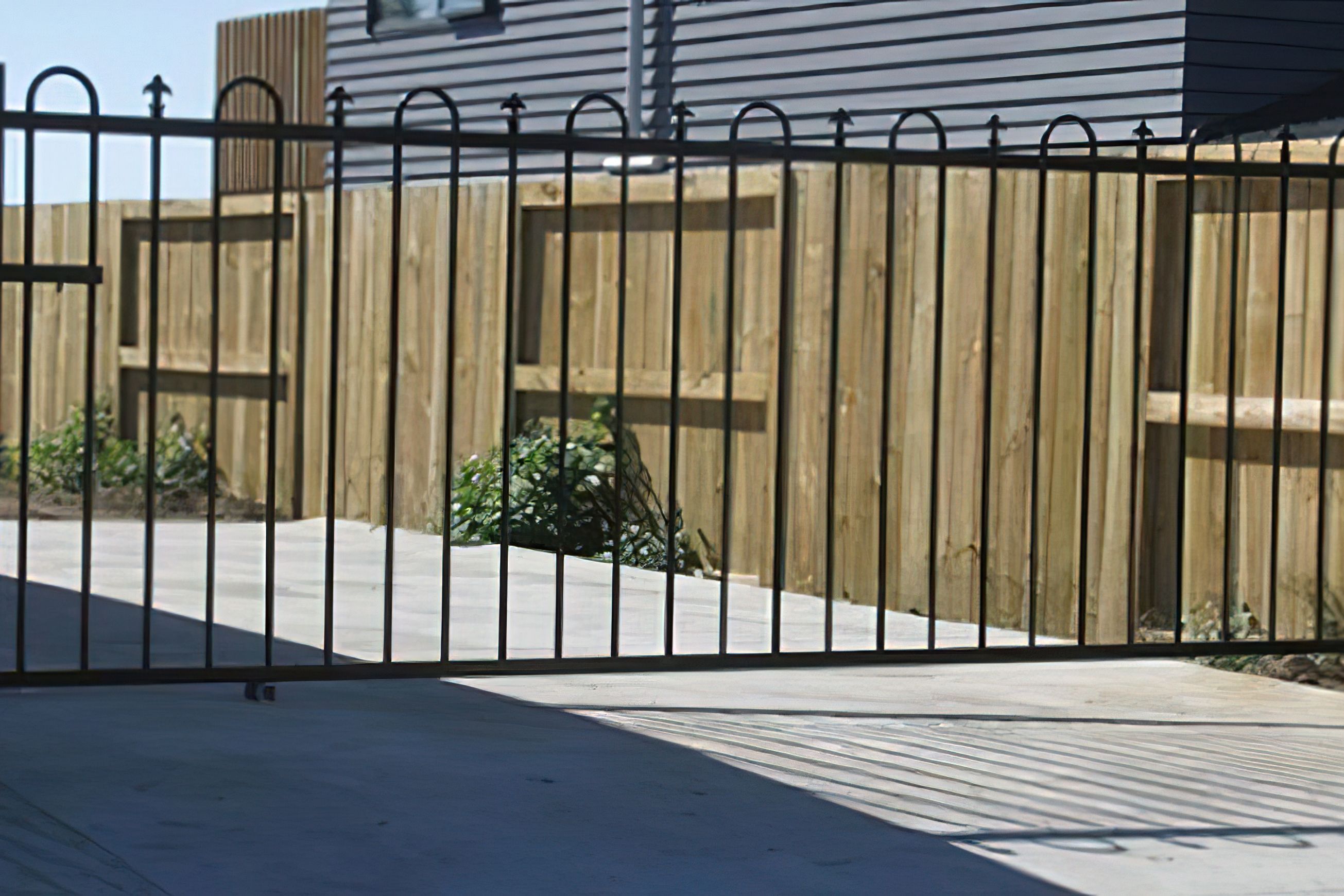 Tubular Driveway Gates