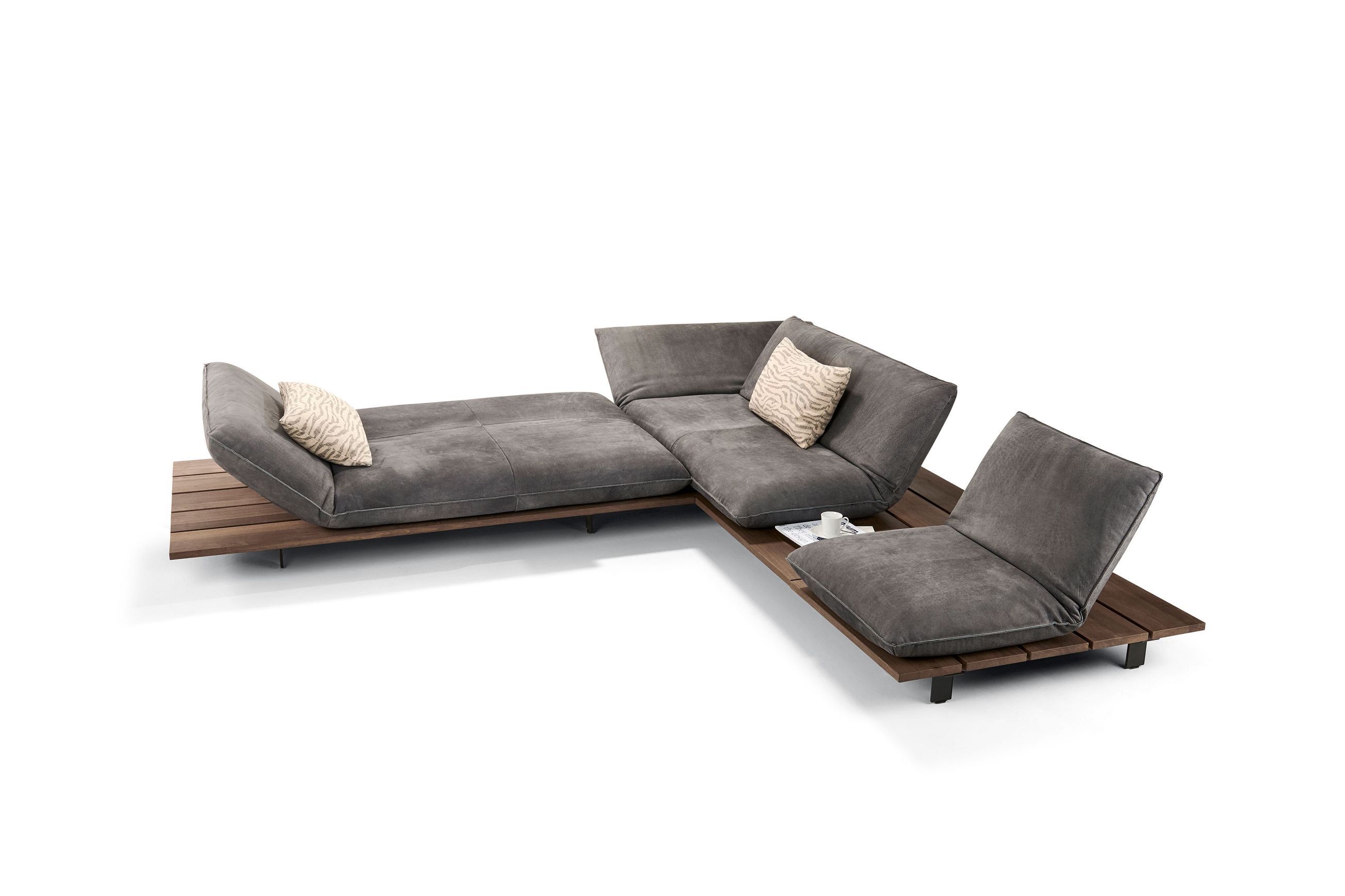 Akito Sofa