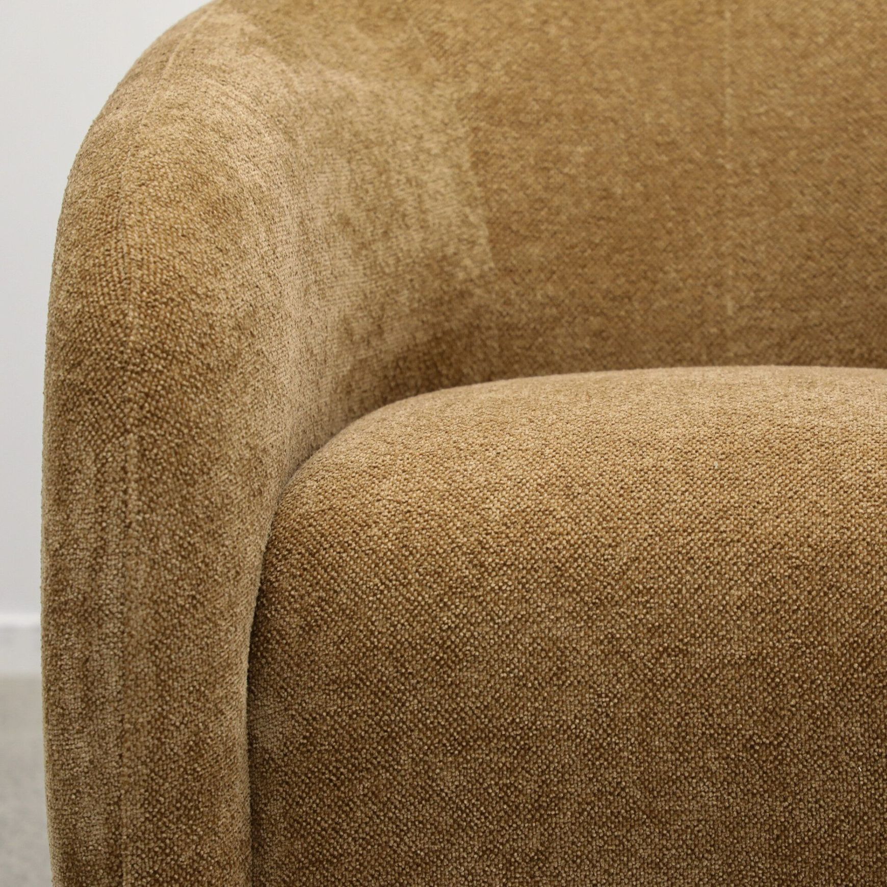 Max Swivel Chair