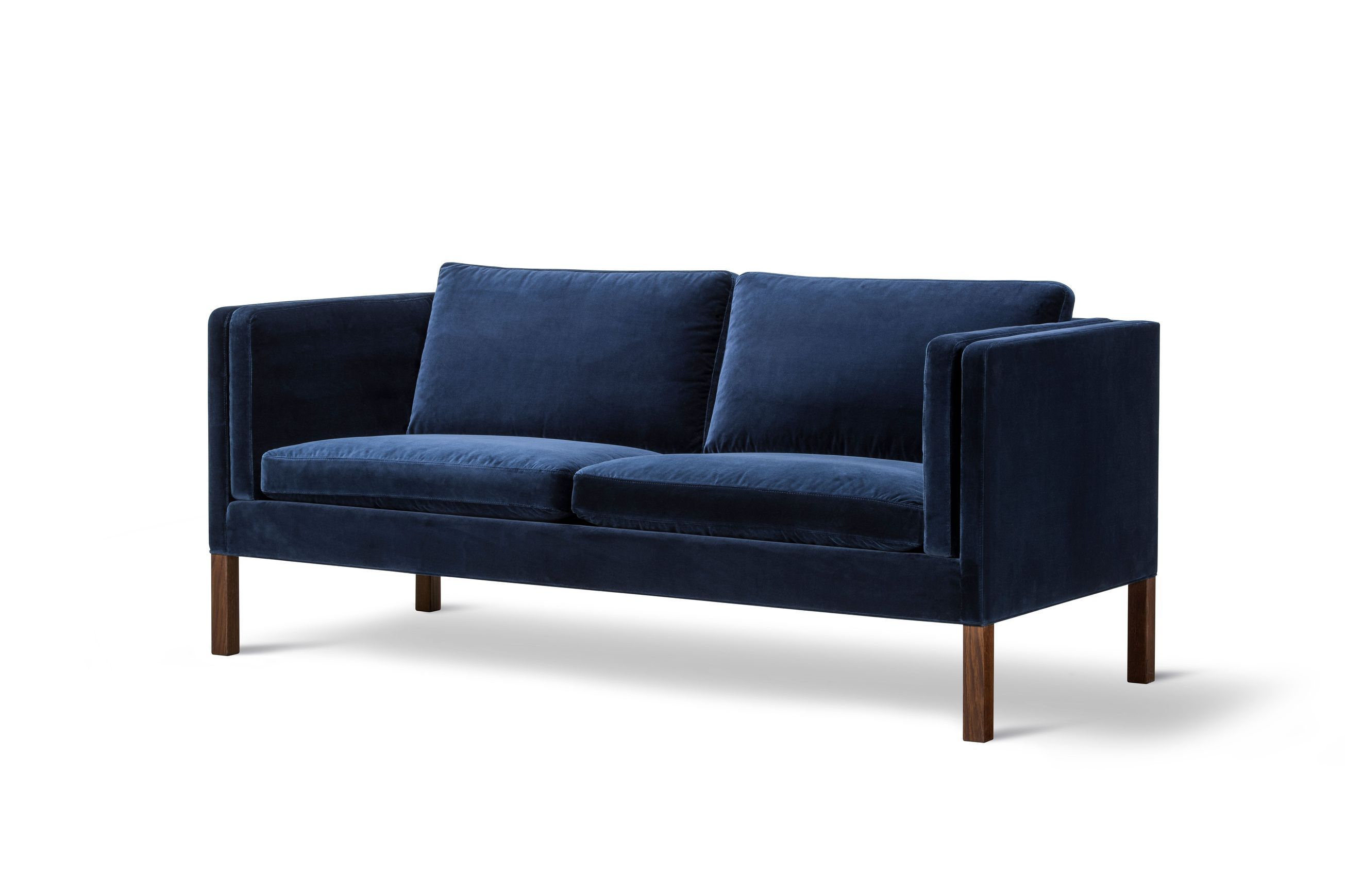 Mogensen 2335 2.5-seat Sofa by Fredericia