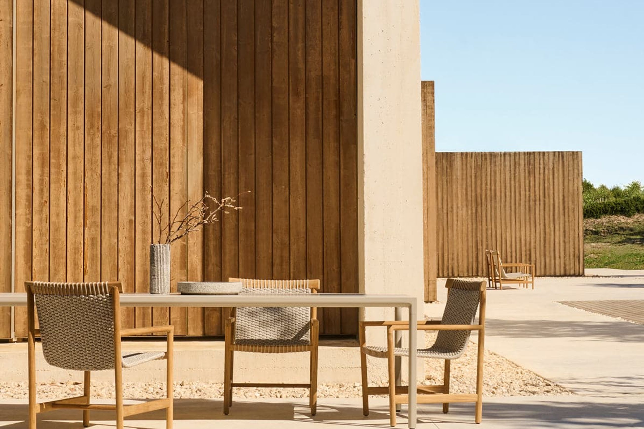 Amanu | Armchair
